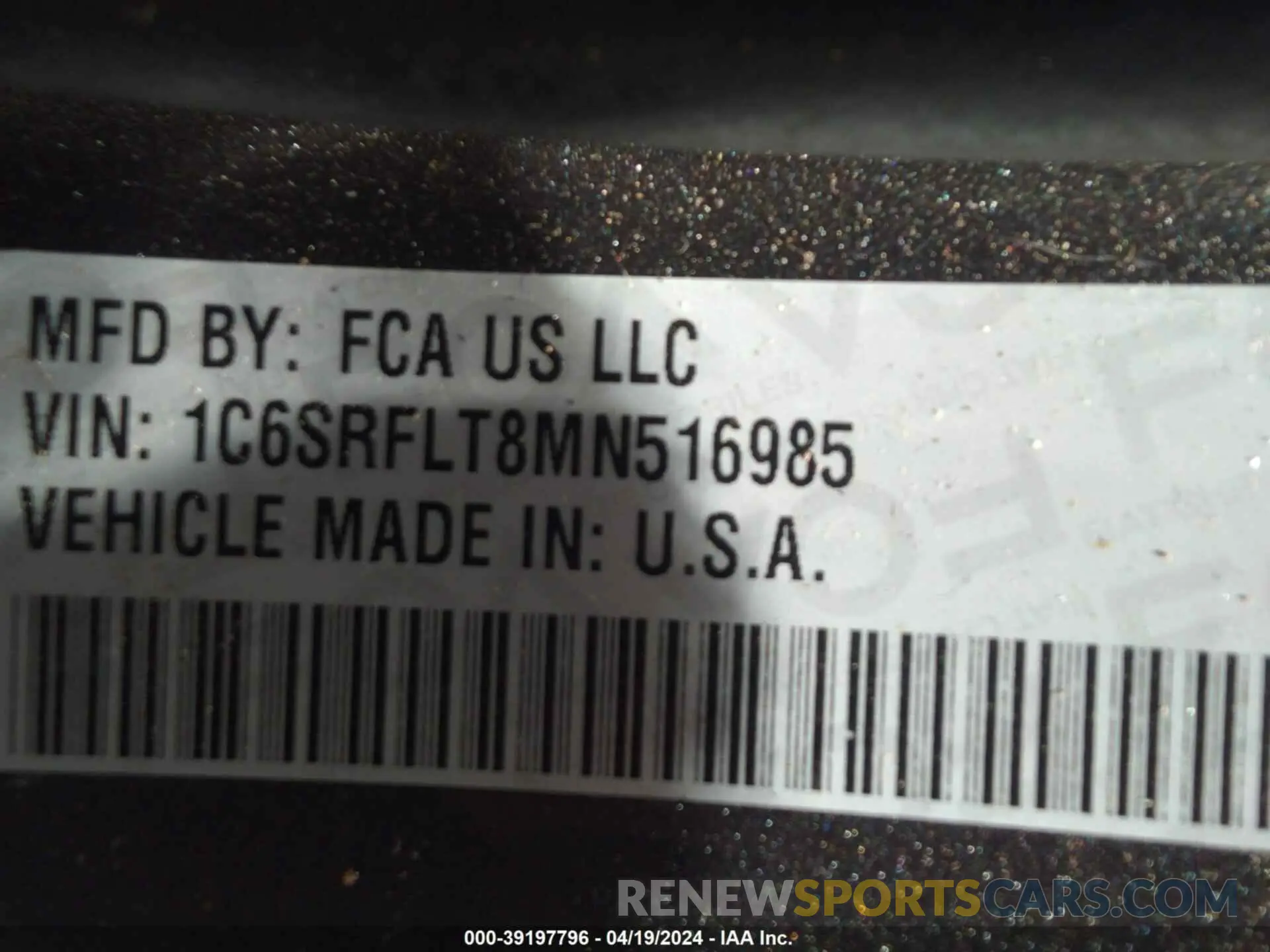 9 Photograph of a damaged car 1C6SRFLT8MN516985 RAM 1500 2021