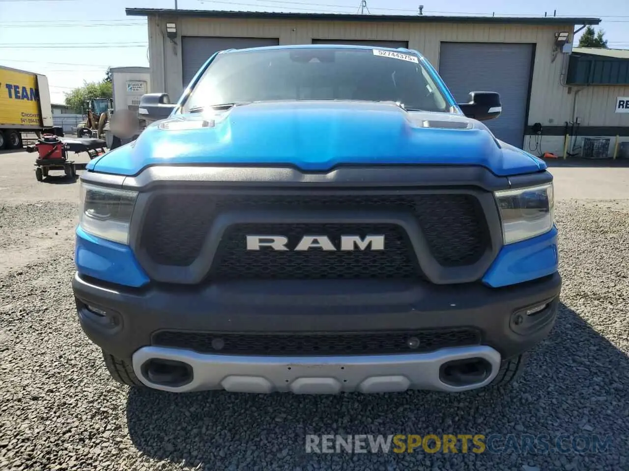 5 Photograph of a damaged car 1C6SRFLT8MN598457 RAM 1500 2021