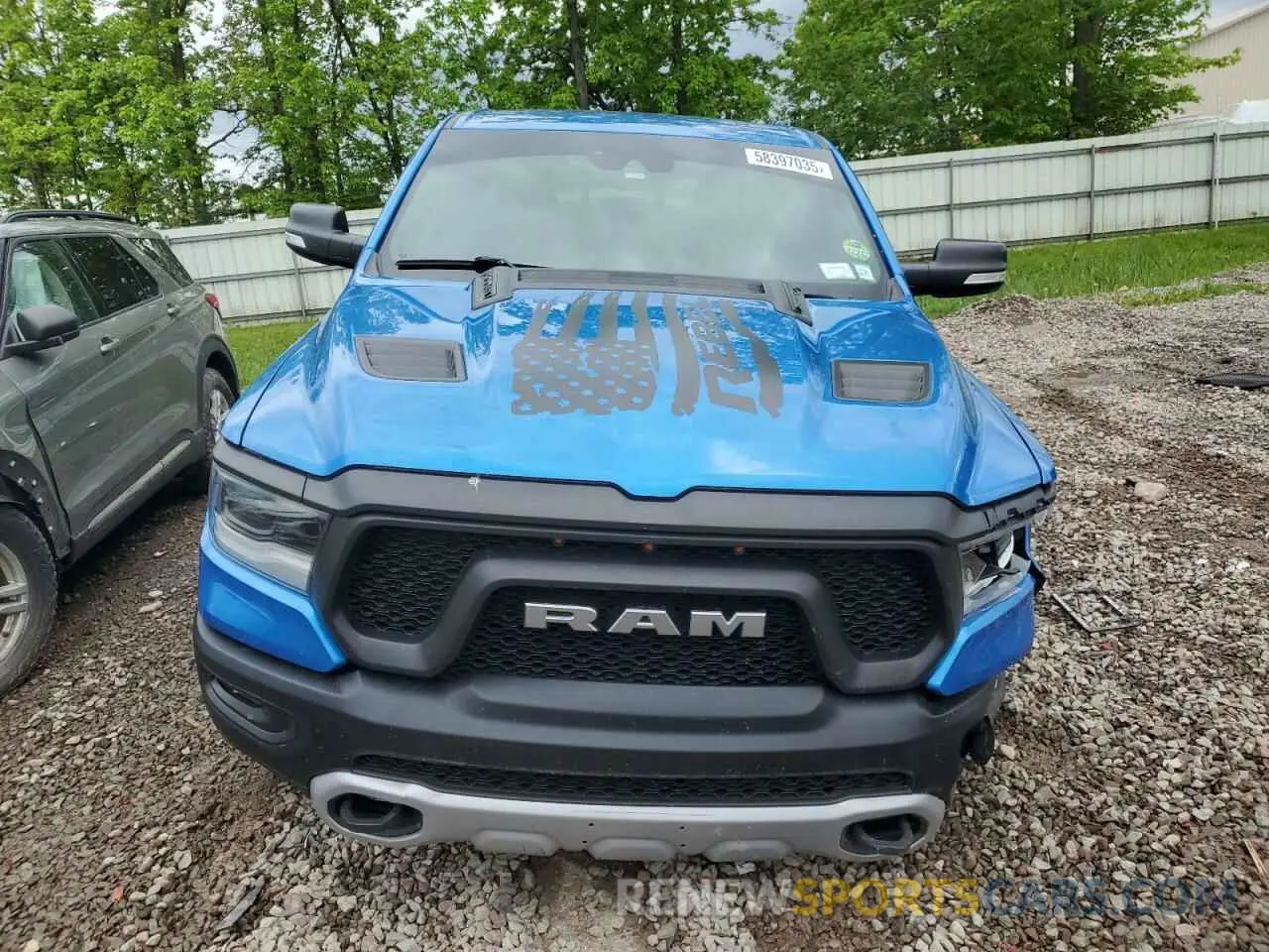 5 Photograph of a damaged car 1C6SRFLT9MN603035 RAM 1500 2021
