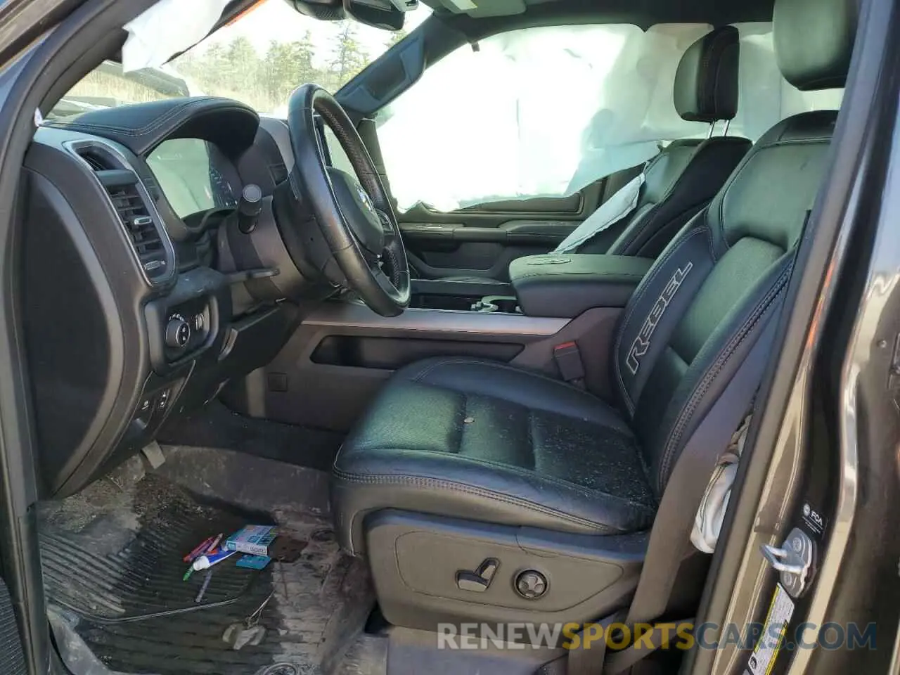 7 Photograph of a damaged car 1C6SRFLTXMN646198 RAM 1500 2021