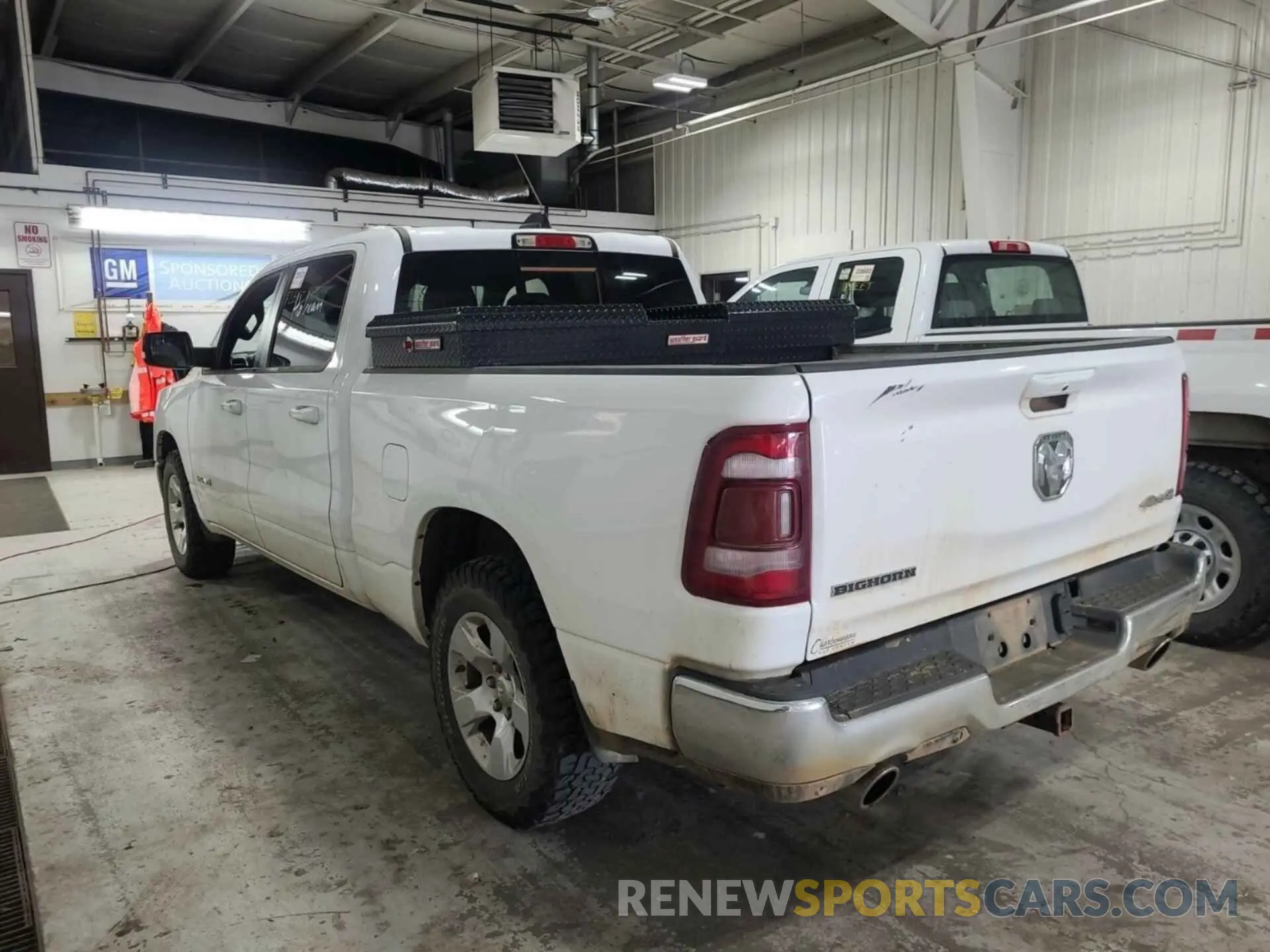 27 Photograph of a damaged car 1C6SRFMT1MN714659 RAM 1500 2021