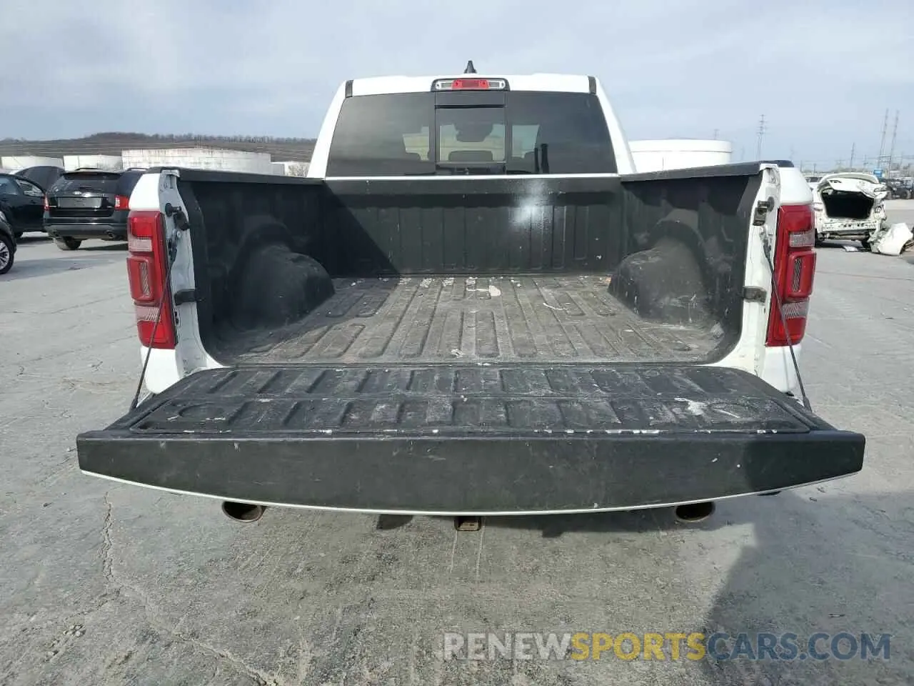 6 Photograph of a damaged car 1C6SRFRT4MN831791 RAM 1500 2021