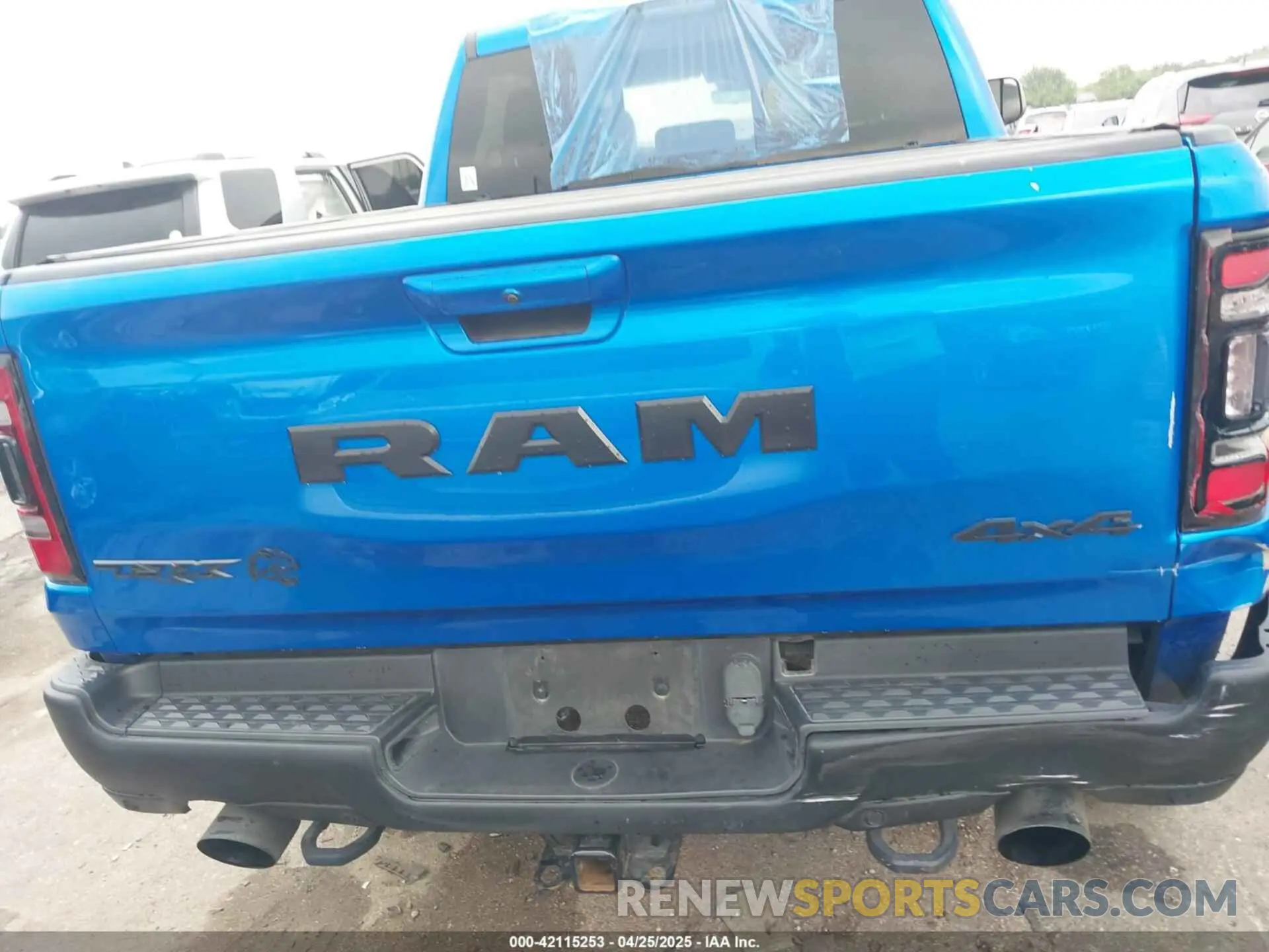 16 Photograph of a damaged car 1C6SRFU91MN790158 RAM 1500 2021