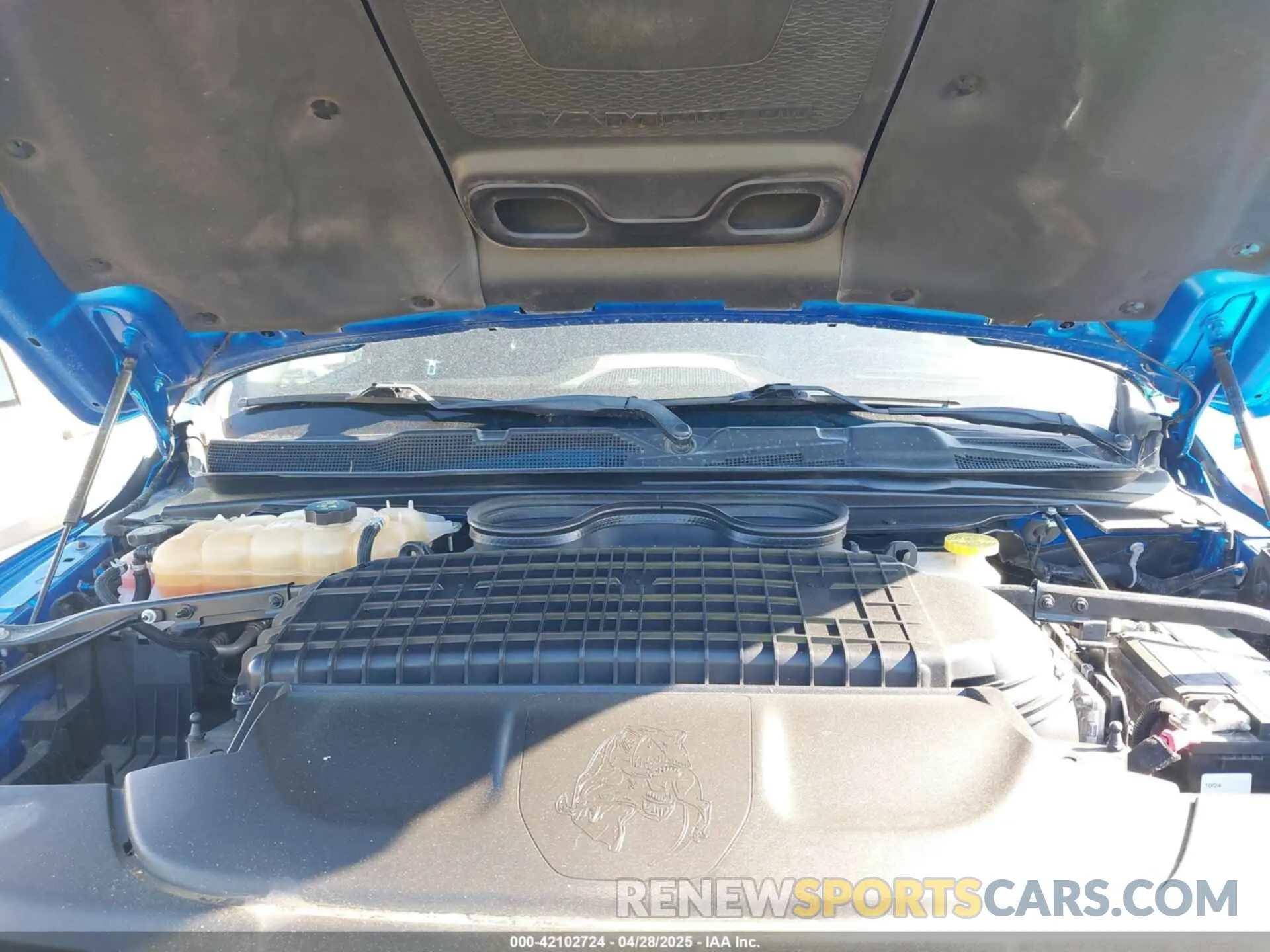 10 Photograph of a damaged car 1C6SRFU91MN900450 RAM 1500 2021