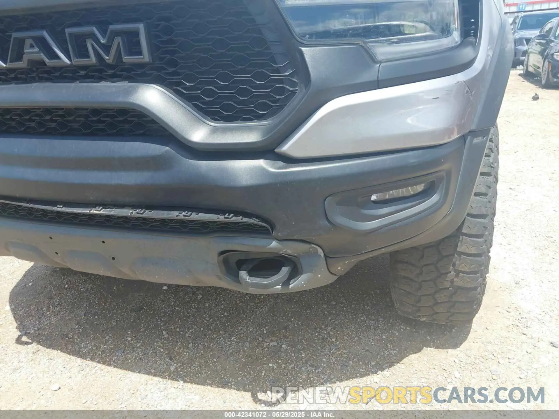 6 Photograph of a damaged car 1C6SRFU92MN819375 RAM 1500 2021