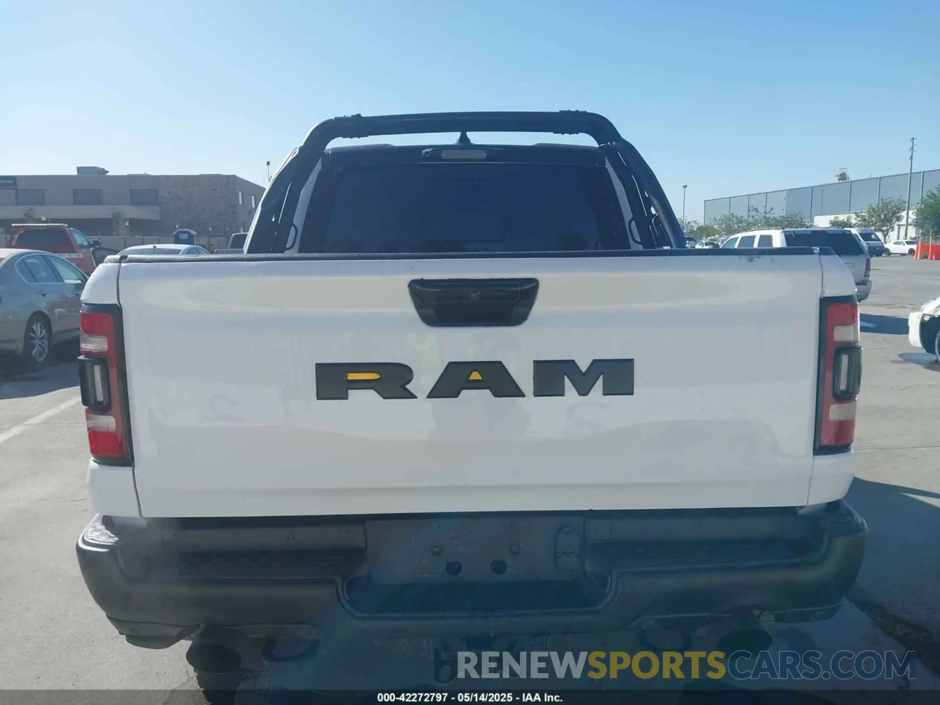 16 Photograph of a damaged car 1C6SRFU93MN685217 RAM 1500 2021