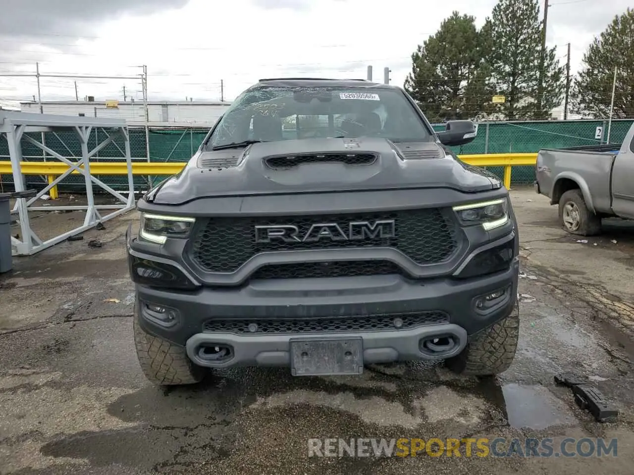 5 Photograph of a damaged car 1C6SRFU93MN719060 RAM 1500 2021