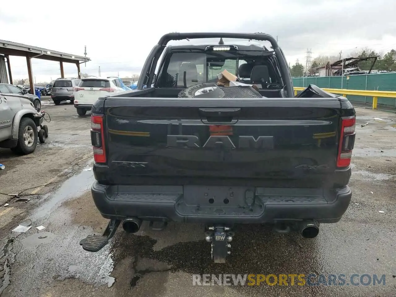 6 Photograph of a damaged car 1C6SRFU93MN719060 RAM 1500 2021