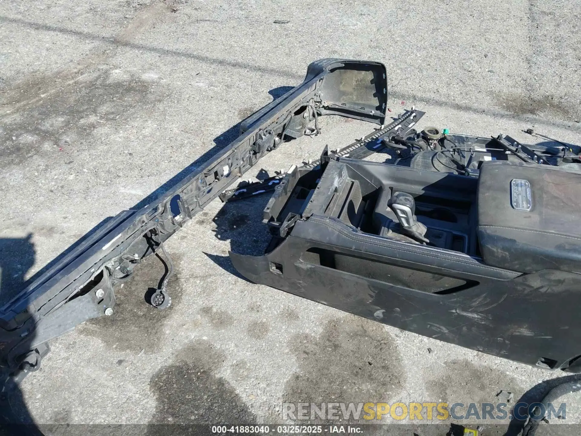 8 Photograph of a damaged car 1C6SRFU93MN803010 RAM 1500 2021