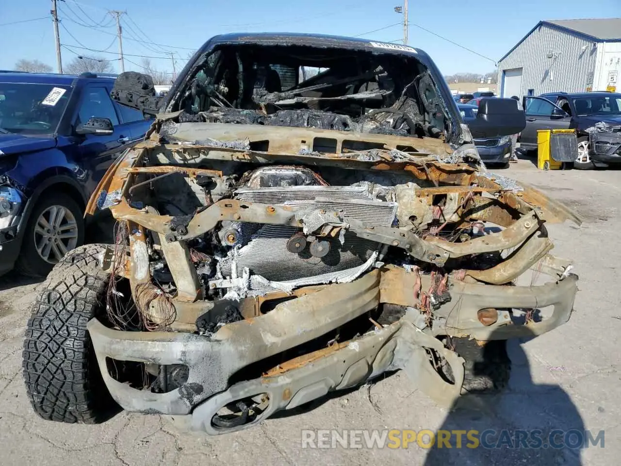 5 Photograph of a damaged car 1C6SRFU94MN684724 RAM 1500 2021