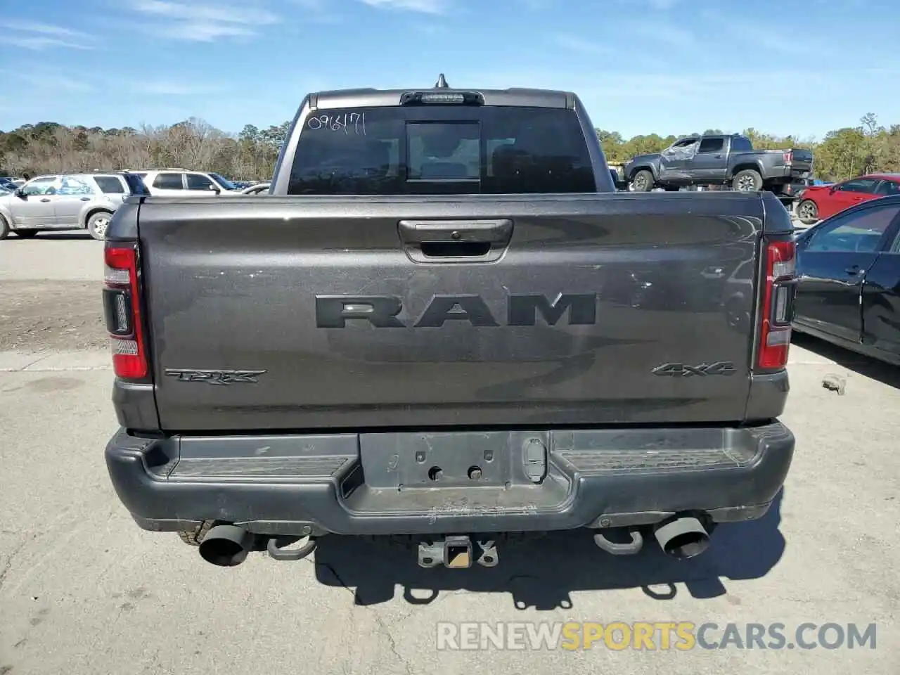 6 Photograph of a damaged car 1C6SRFU94MN757767 RAM 1500 2021