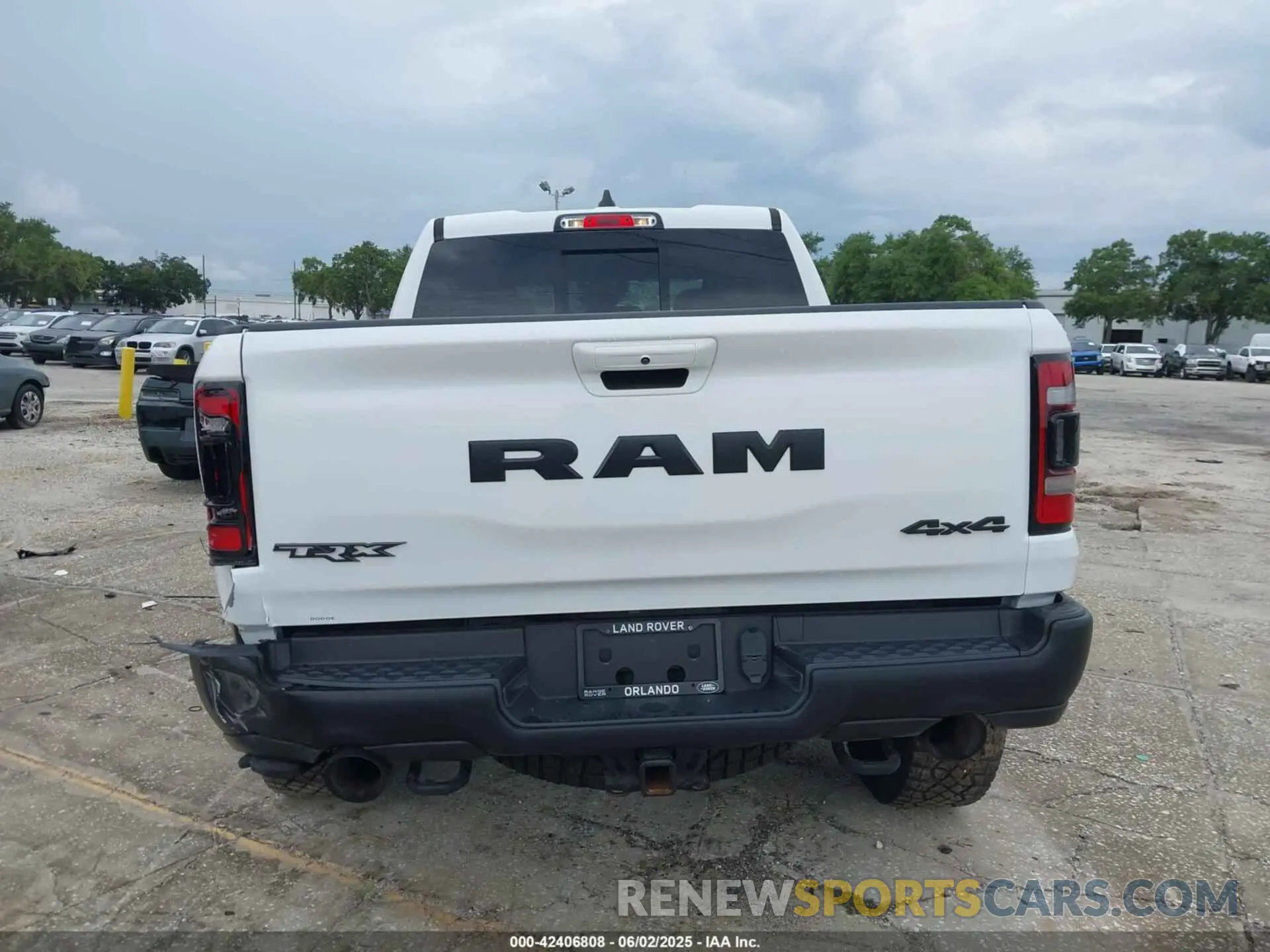16 Photograph of a damaged car 1C6SRFU97MN719899 RAM 1500 2021