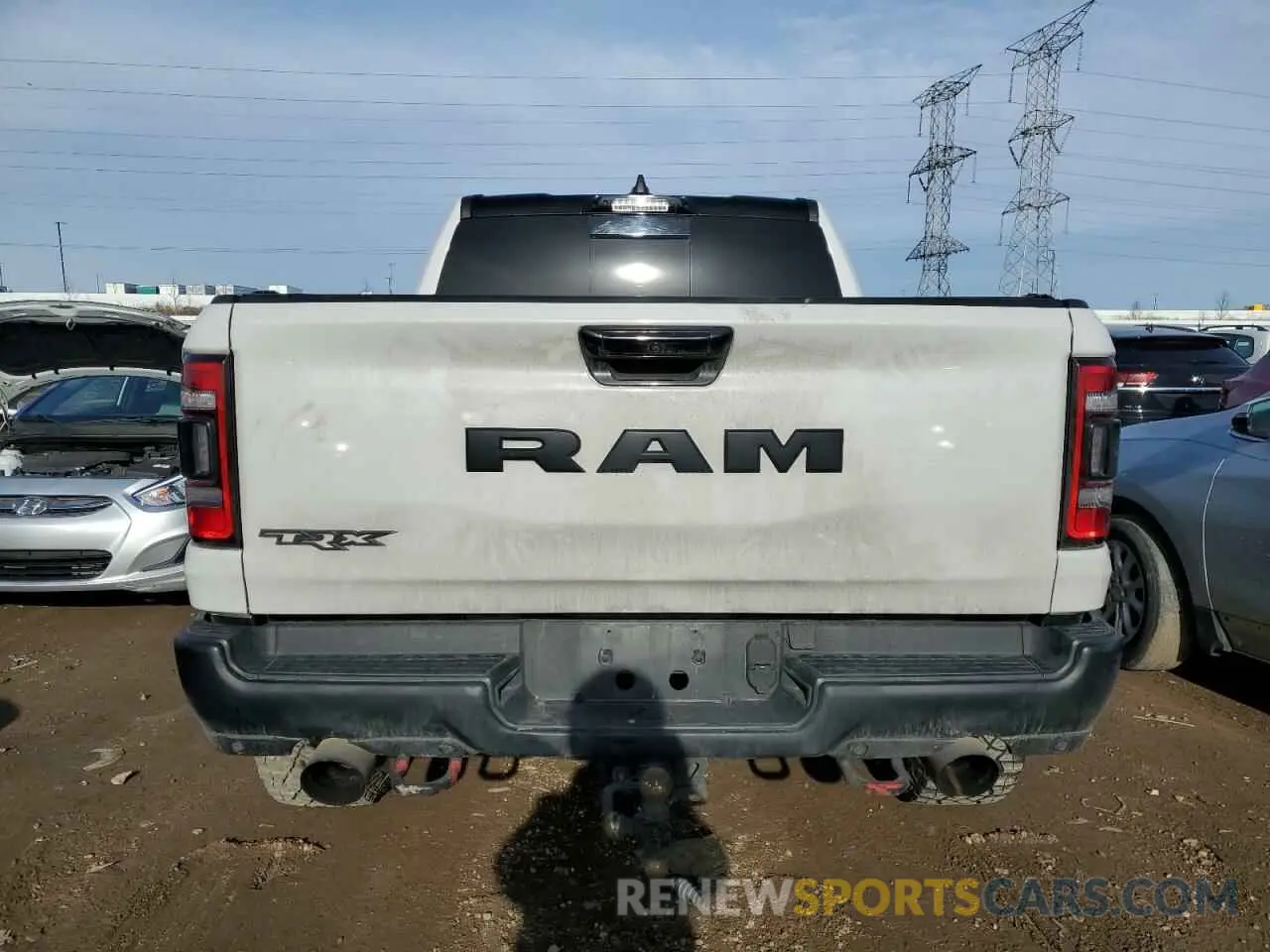 6 Photograph of a damaged car 1C6SRFU97MN791556 RAM 1500 2021