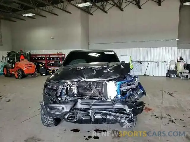 10 Photograph of a damaged car 1C6SRFU98MN754533 RAM 1500 2021