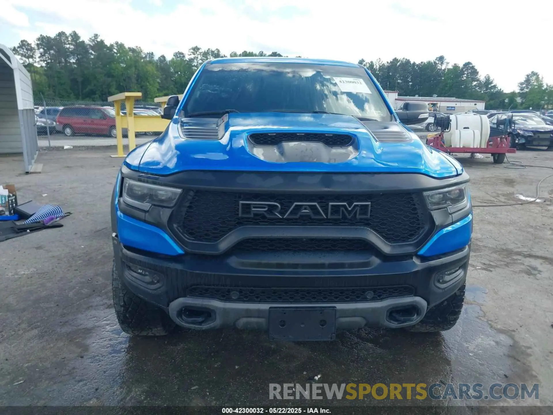 11 Photograph of a damaged car 1C6SRFU98MN804461 RAM 1500 2021