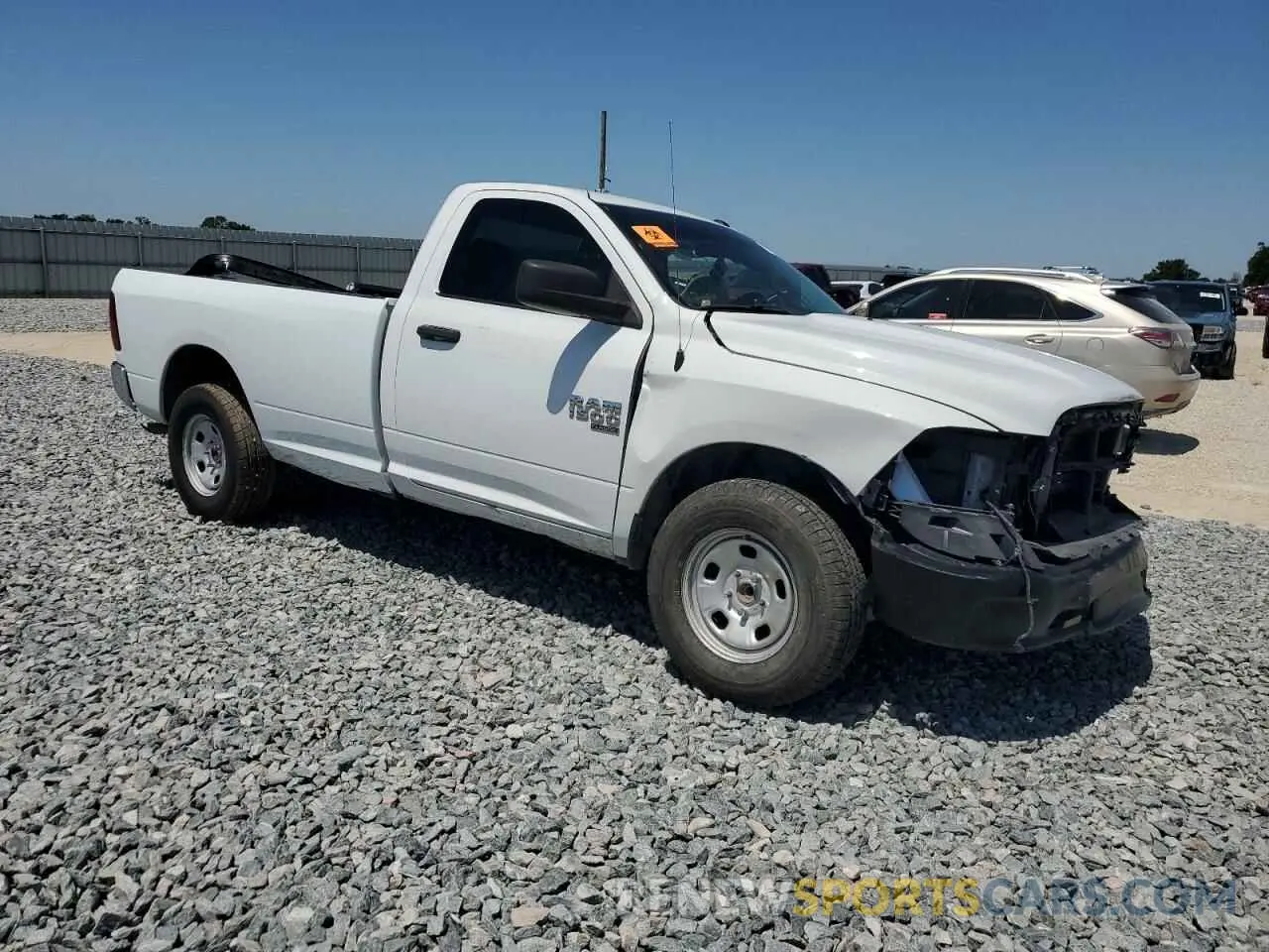 4 Photograph of a damaged car 3C6JR6DG1MG547615 RAM 1500 2021