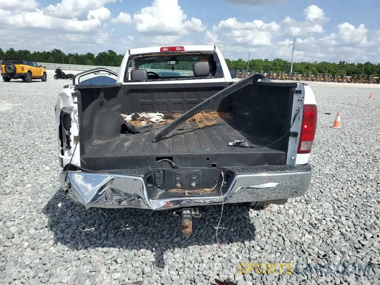 6 Photograph of a damaged car 3C6JR6DG1MG547615 RAM 1500 2021
