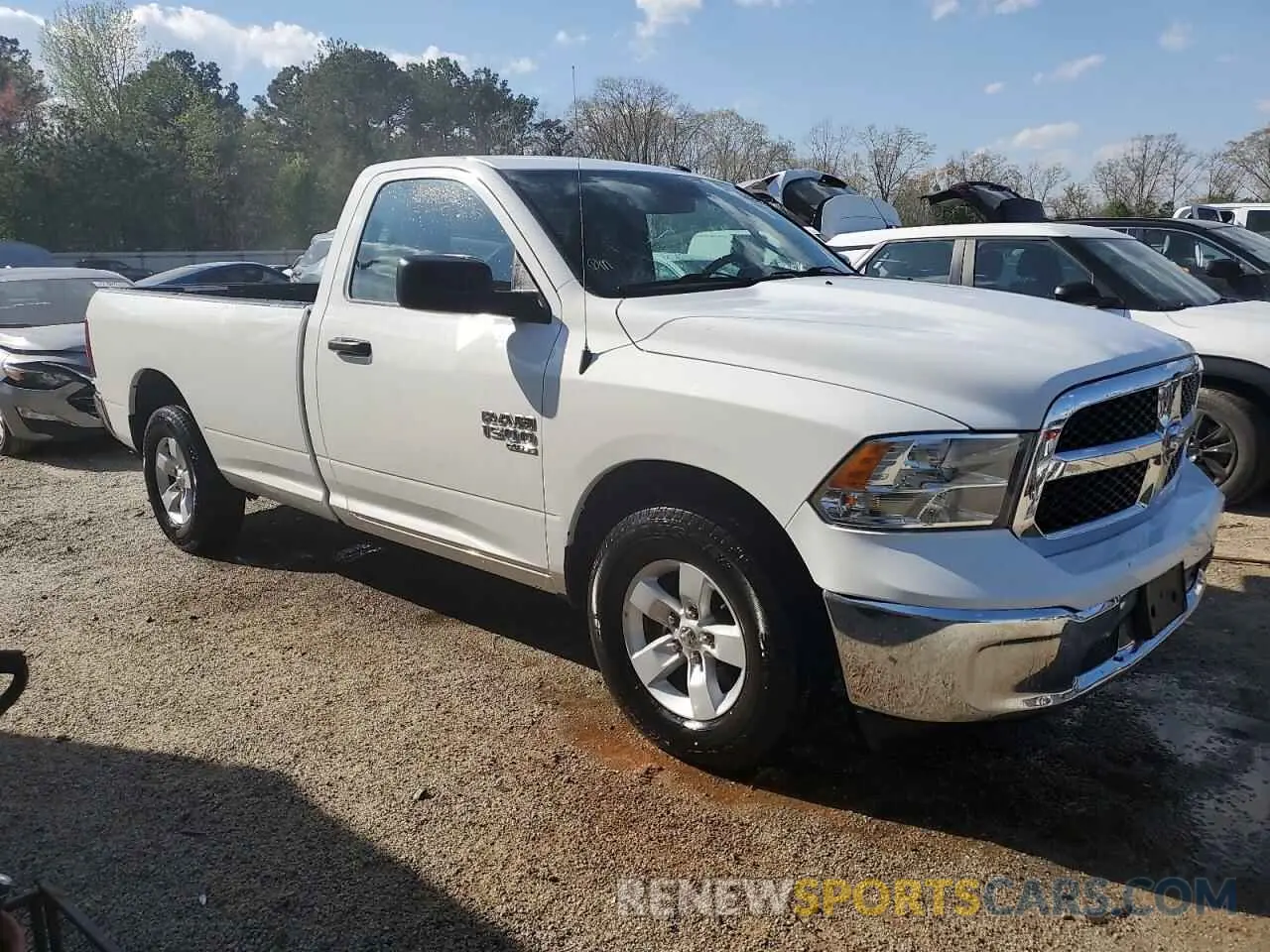 4 Photograph of a damaged car 3C6JR6DG3MG551603 RAM 1500 2021