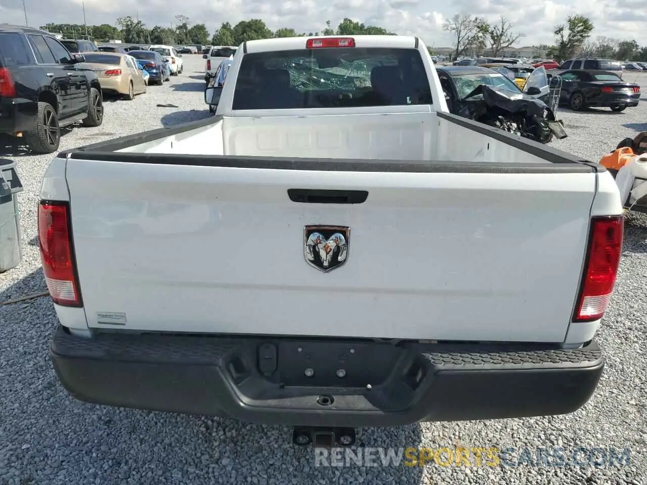 6 Photograph of a damaged car 3C6JR6DG7MG504087 RAM 1500 2021