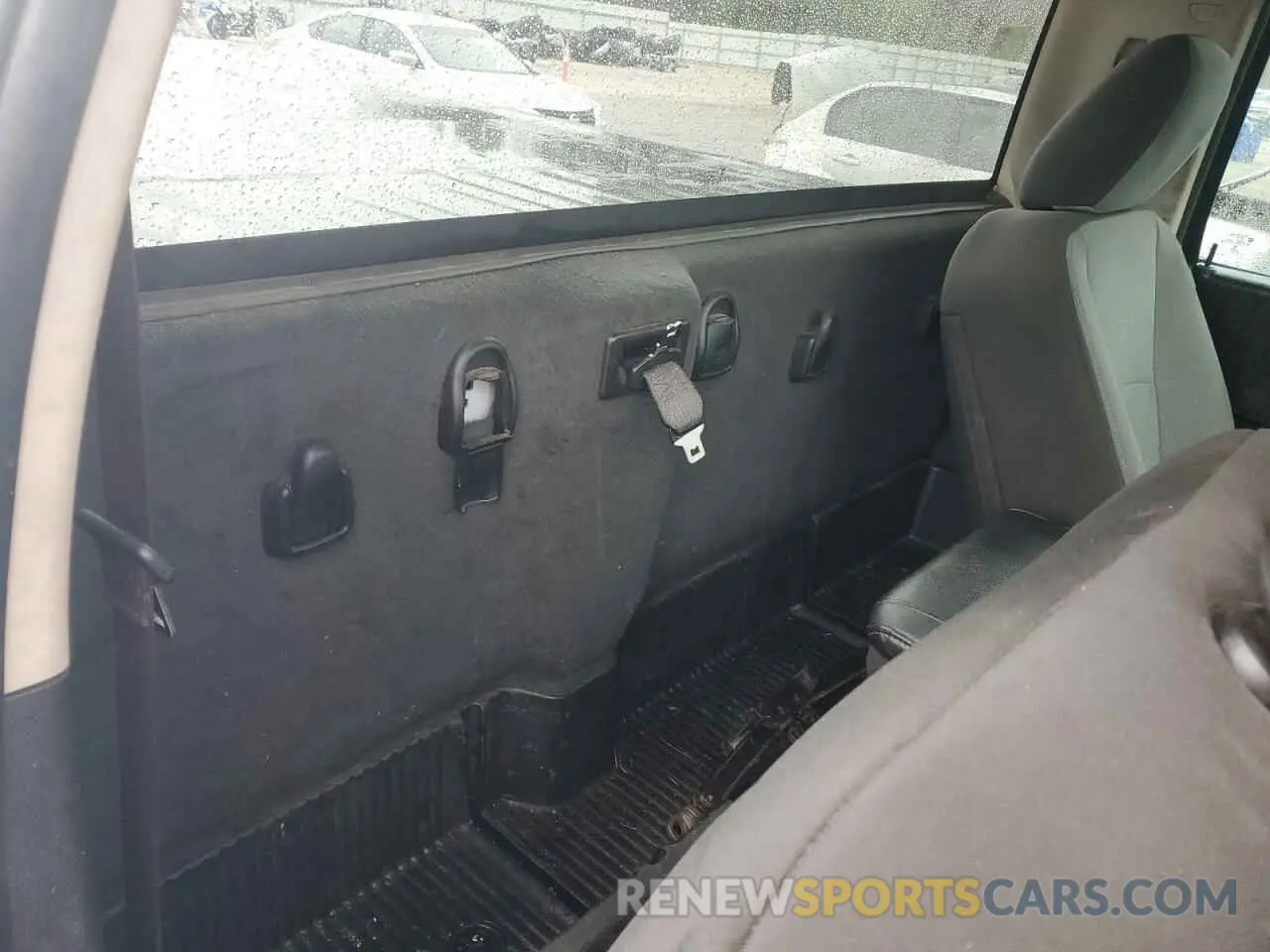 10 Photograph of a damaged car 3C6JR6DT1MG703178 RAM 1500 2021