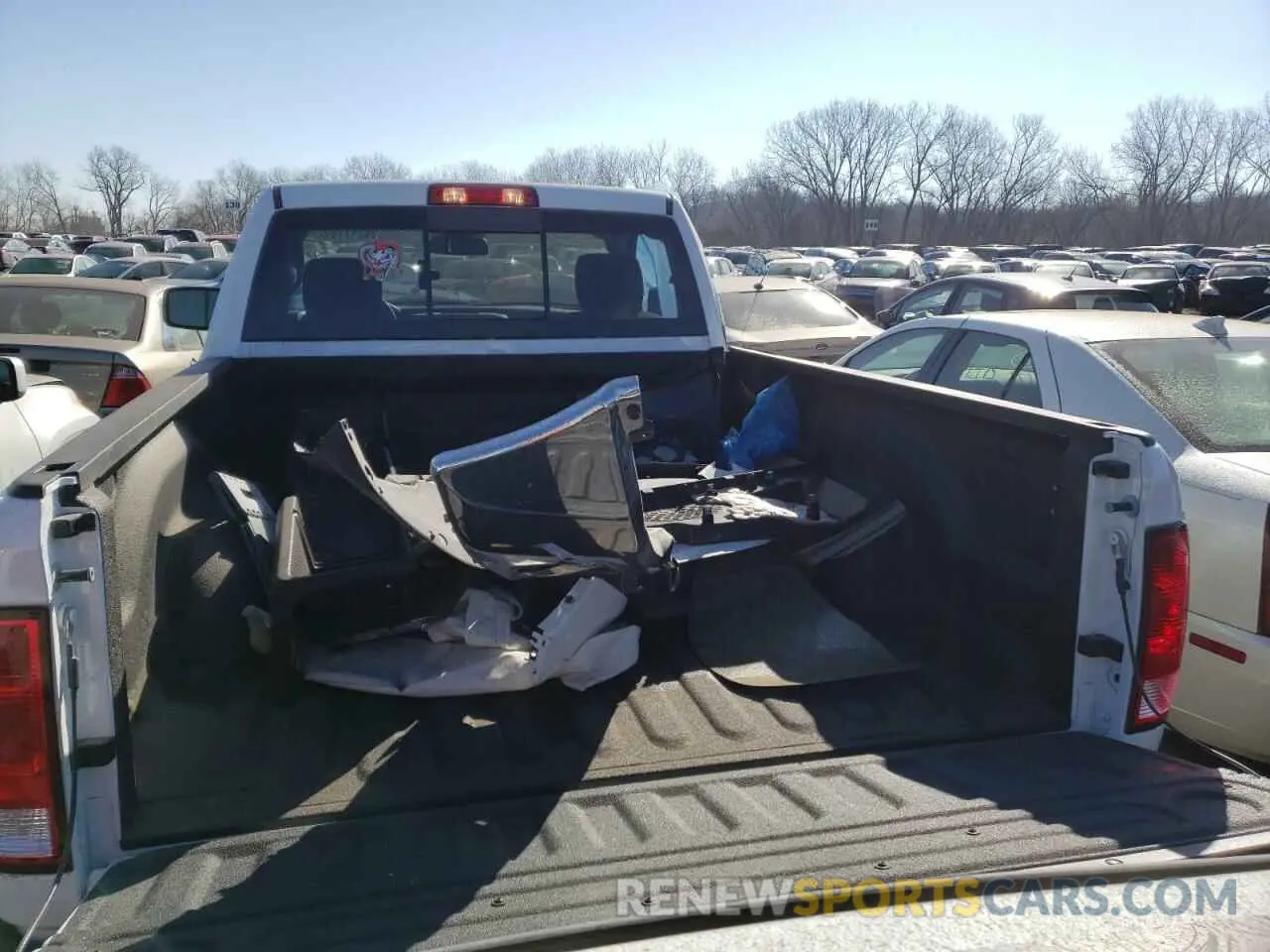 6 Photograph of a damaged car 3C6JR7AG1MG704120 RAM 1500 2021