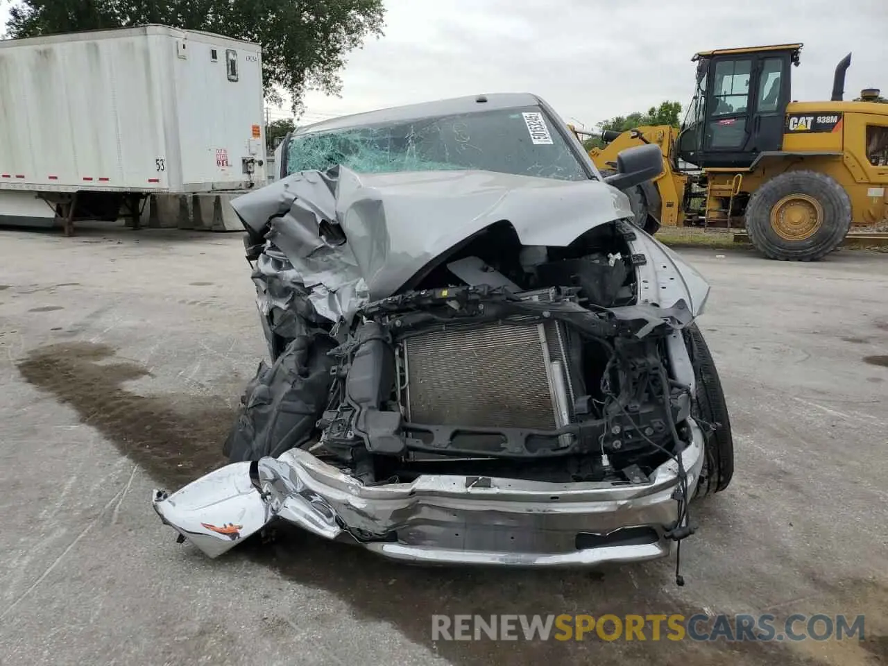 5 Photograph of a damaged car 3C6RR6KG3MG587376 RAM 1500 2021