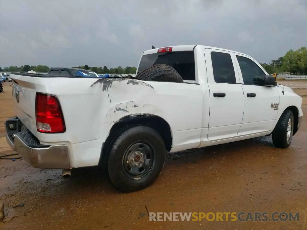 3 Photograph of a damaged car 1C6RR6FG4NS170756 RAM 1500 2022