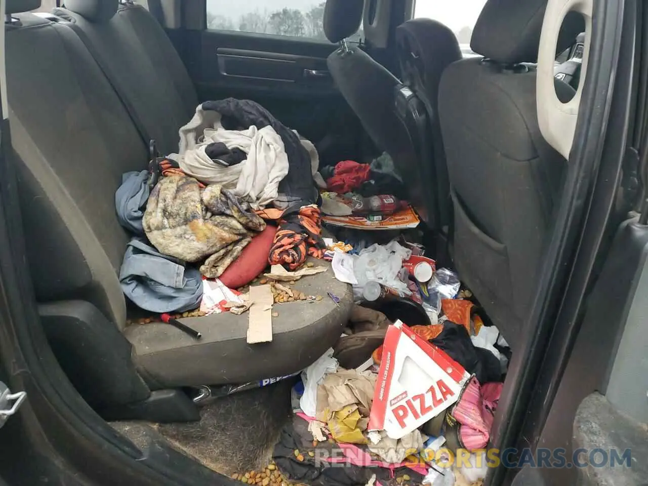 10 Photograph of a damaged car 1C6RR6LG7NS169721 RAM 1500 2022