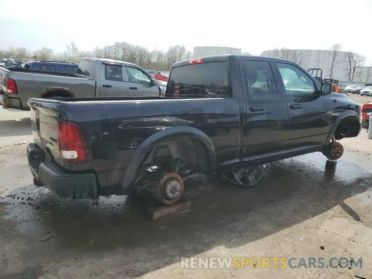 3 Photograph of a damaged car 1C6RR7GG0NS176557 RAM 1500 2022