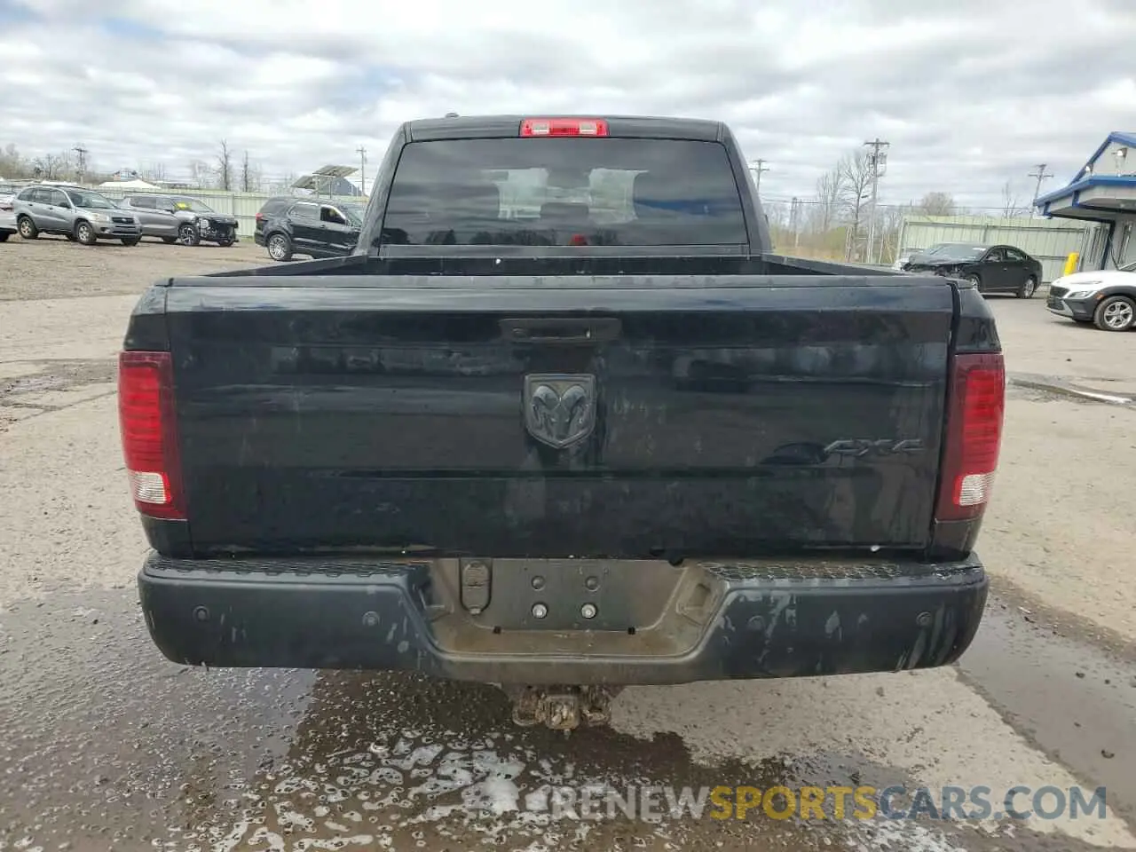 6 Photograph of a damaged car 1C6RR7GG0NS176557 RAM 1500 2022