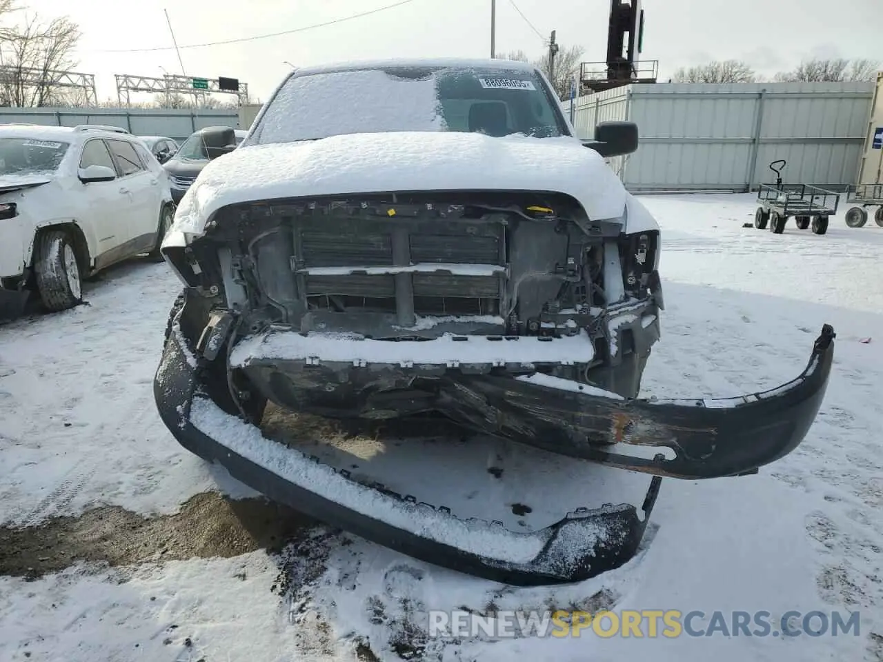 5 Photograph of a damaged car 1C6RR7KT0NS195131 RAM 1500 2022