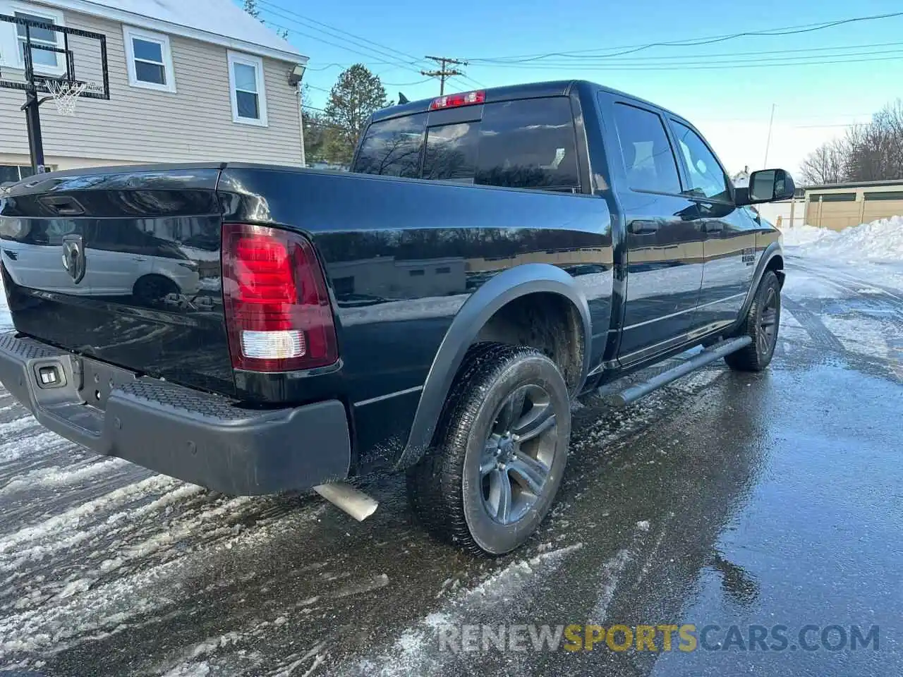 3 Photograph of a damaged car 1C6RR7LG8NS244156 RAM 1500 2022