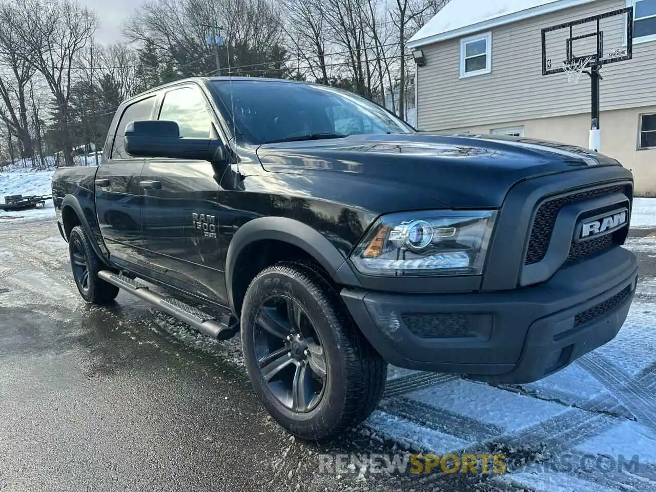 4 Photograph of a damaged car 1C6RR7LG8NS244156 RAM 1500 2022