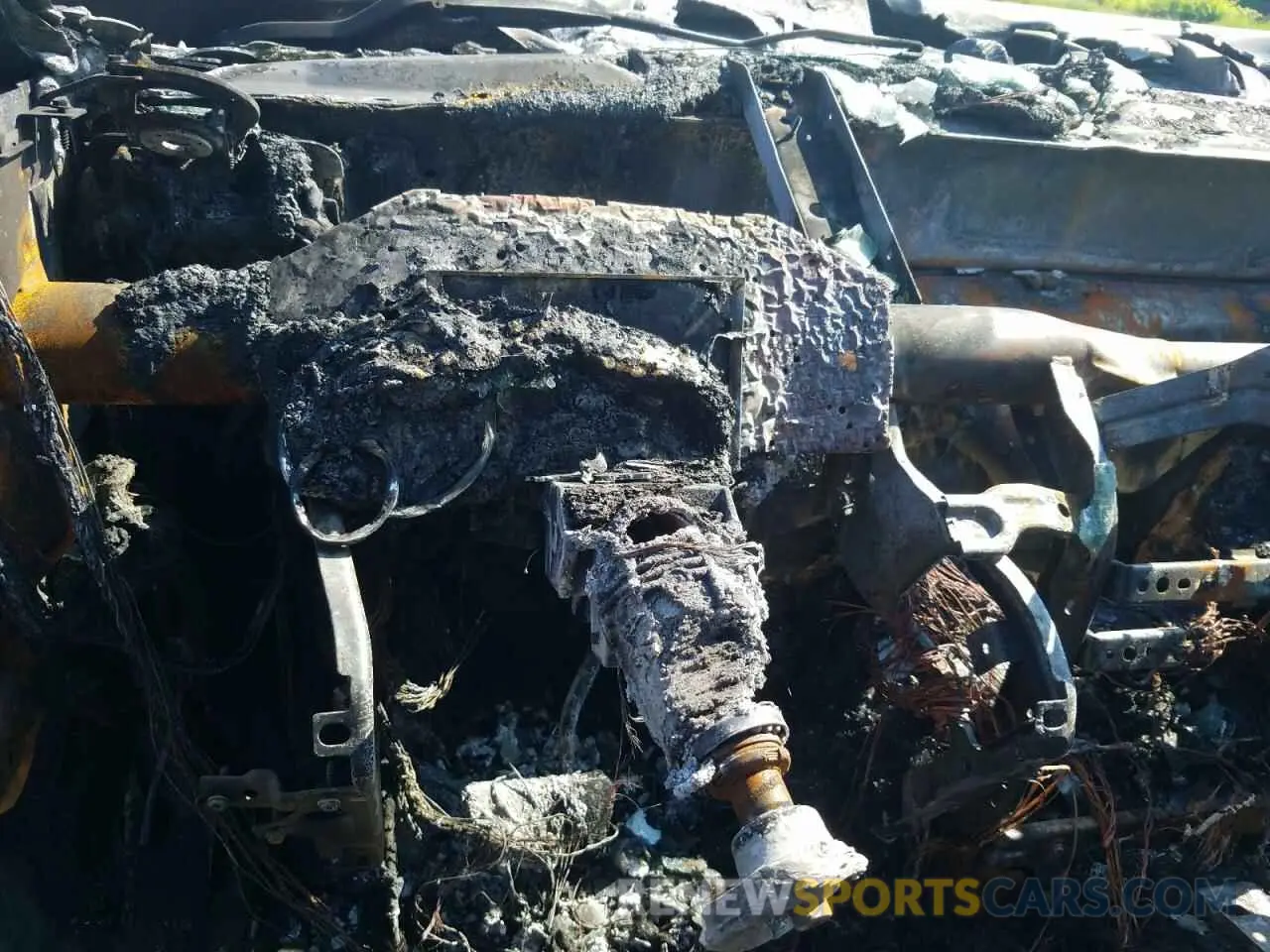 9 Photograph of a damaged car 1C6RR7LT9NS159338 RAM 1500 2022