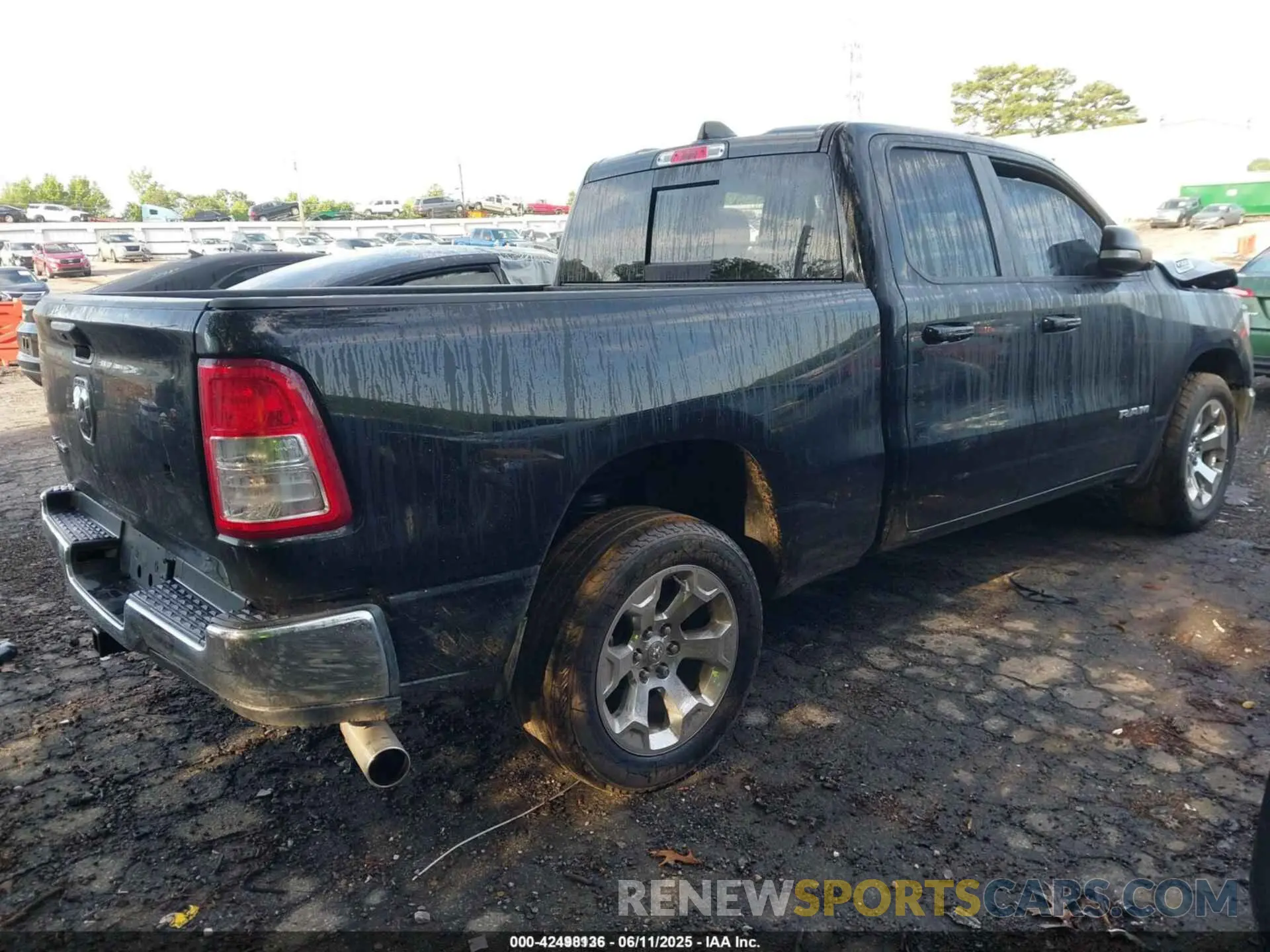 4 Photograph of a damaged car 1C6RREBG0NN218347 RAM 1500 2022