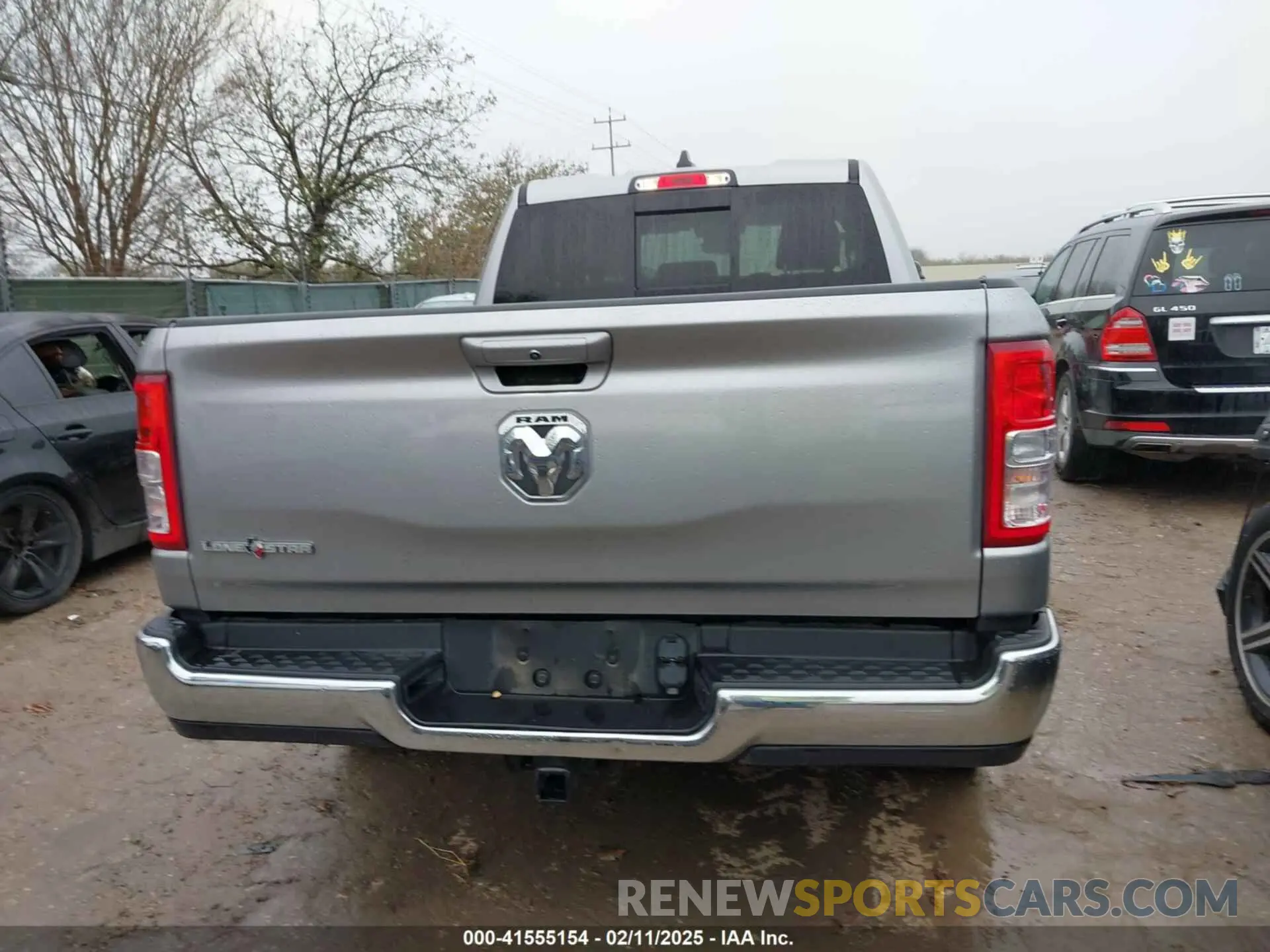 16 Photograph of a damaged car 1C6RREBG0NN268990 RAM 1500 2022