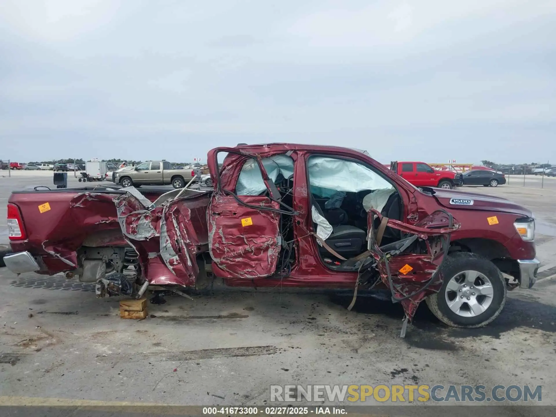 13 Photograph of a damaged car 1C6RREBG1NN382464 RAM 1500 2022