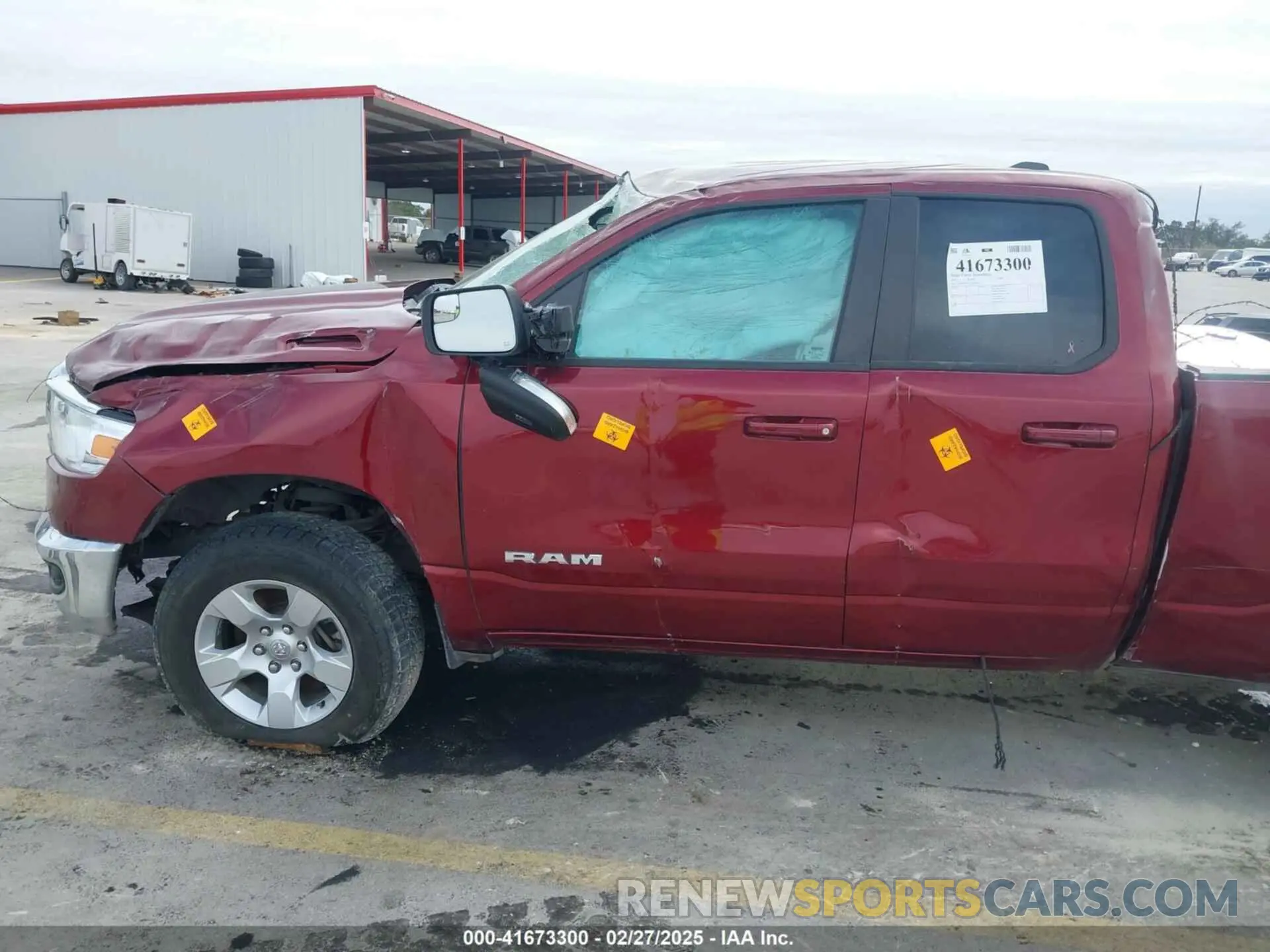 16 Photograph of a damaged car 1C6RREBG1NN382464 RAM 1500 2022