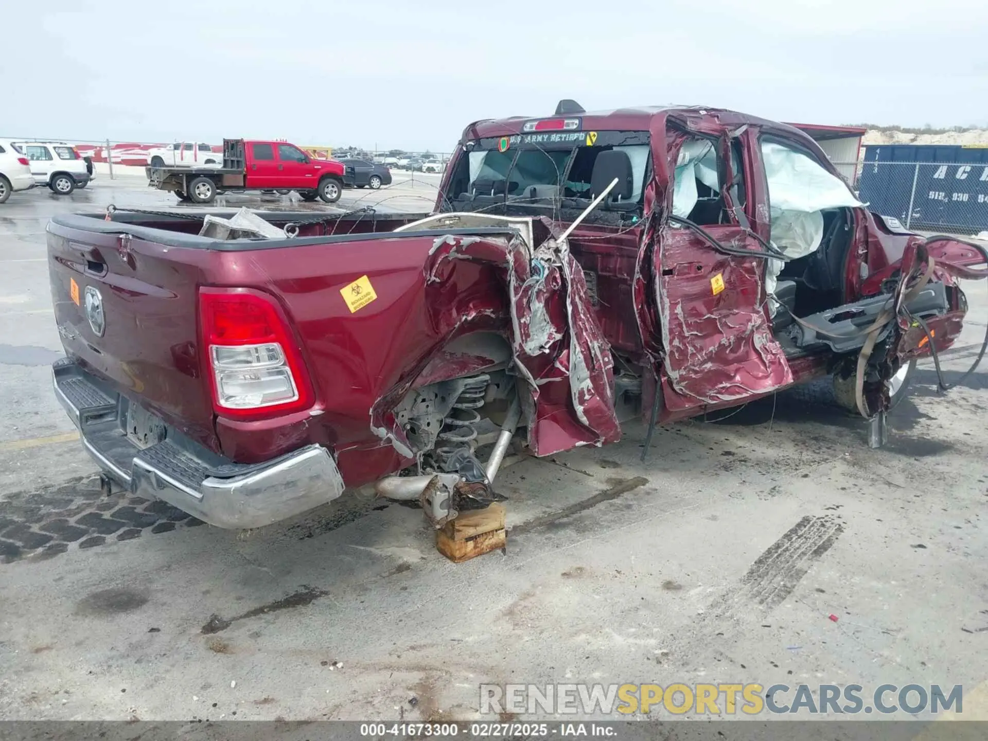 4 Photograph of a damaged car 1C6RREBG1NN382464 RAM 1500 2022