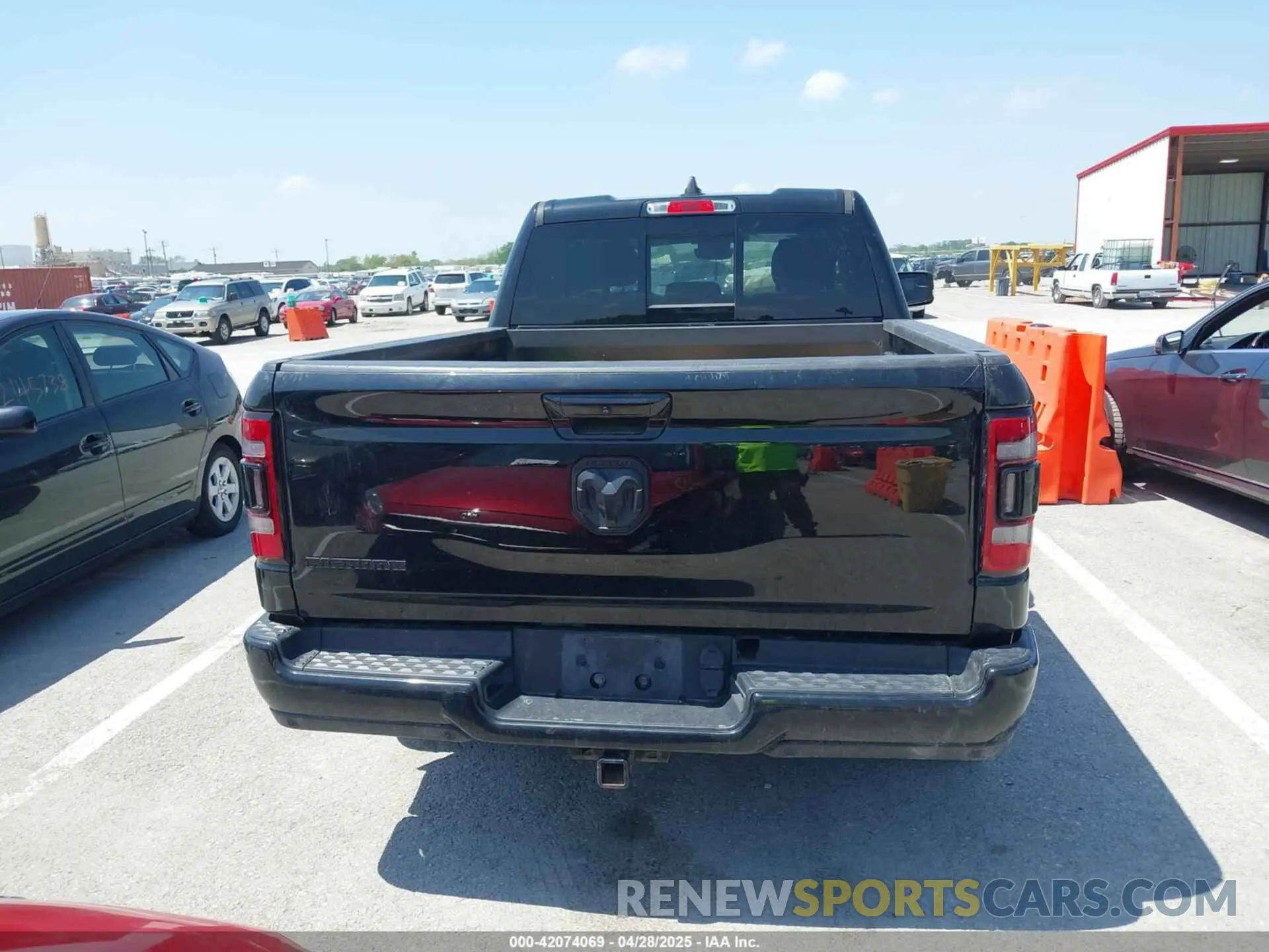 16 Photograph of a damaged car 1C6RREBG2NN122445 RAM 1500 2022