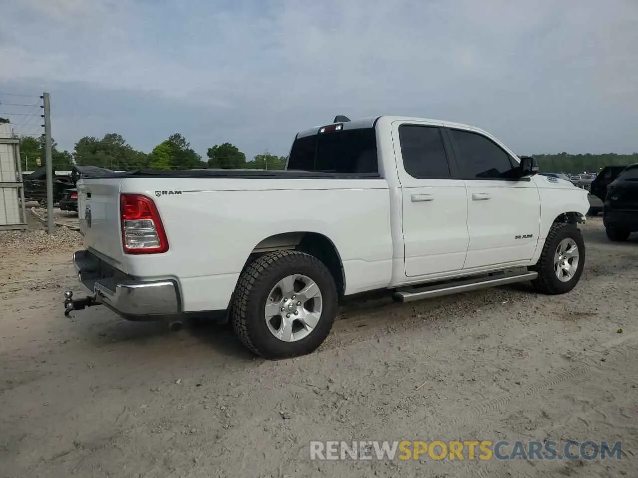 3 Photograph of a damaged car 1C6RREBG3NN336196 RAM 1500 2022