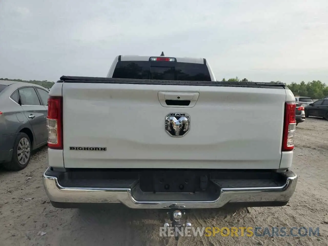 6 Photograph of a damaged car 1C6RREBG3NN336196 RAM 1500 2022