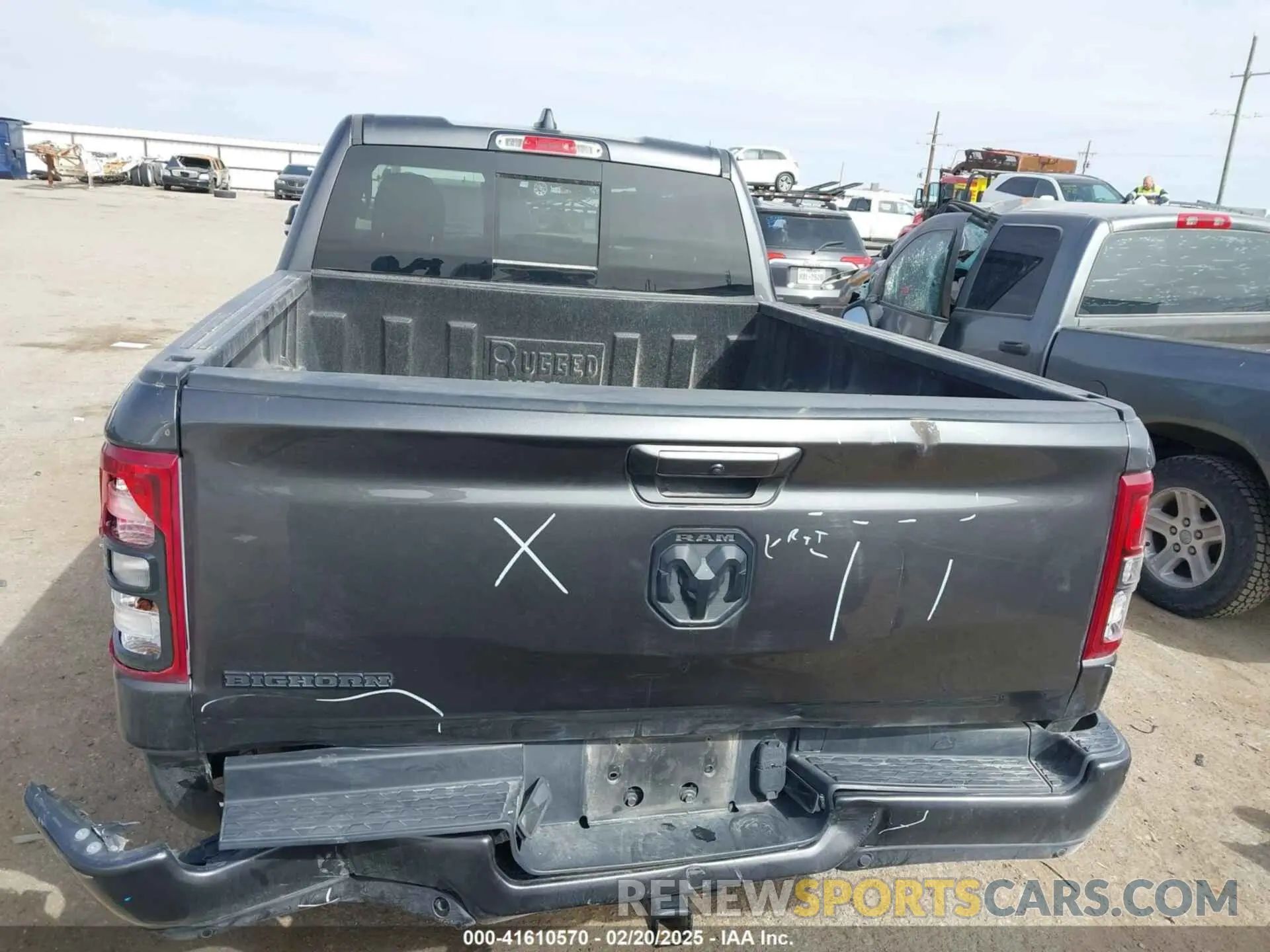 16 Photograph of a damaged car 1C6RREBGXNN254532 RAM 1500 2022
