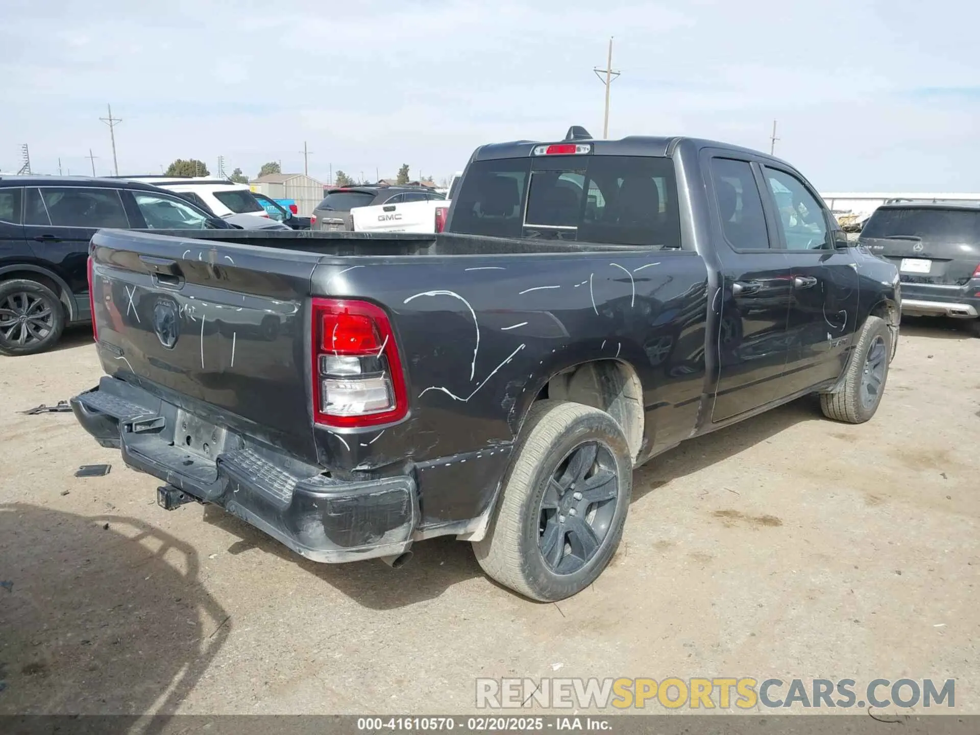 4 Photograph of a damaged car 1C6RREBGXNN254532 RAM 1500 2022