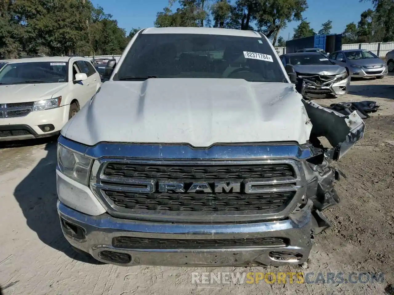 5 Photograph of a damaged car 1C6RREBT0NN227904 RAM 1500 2022