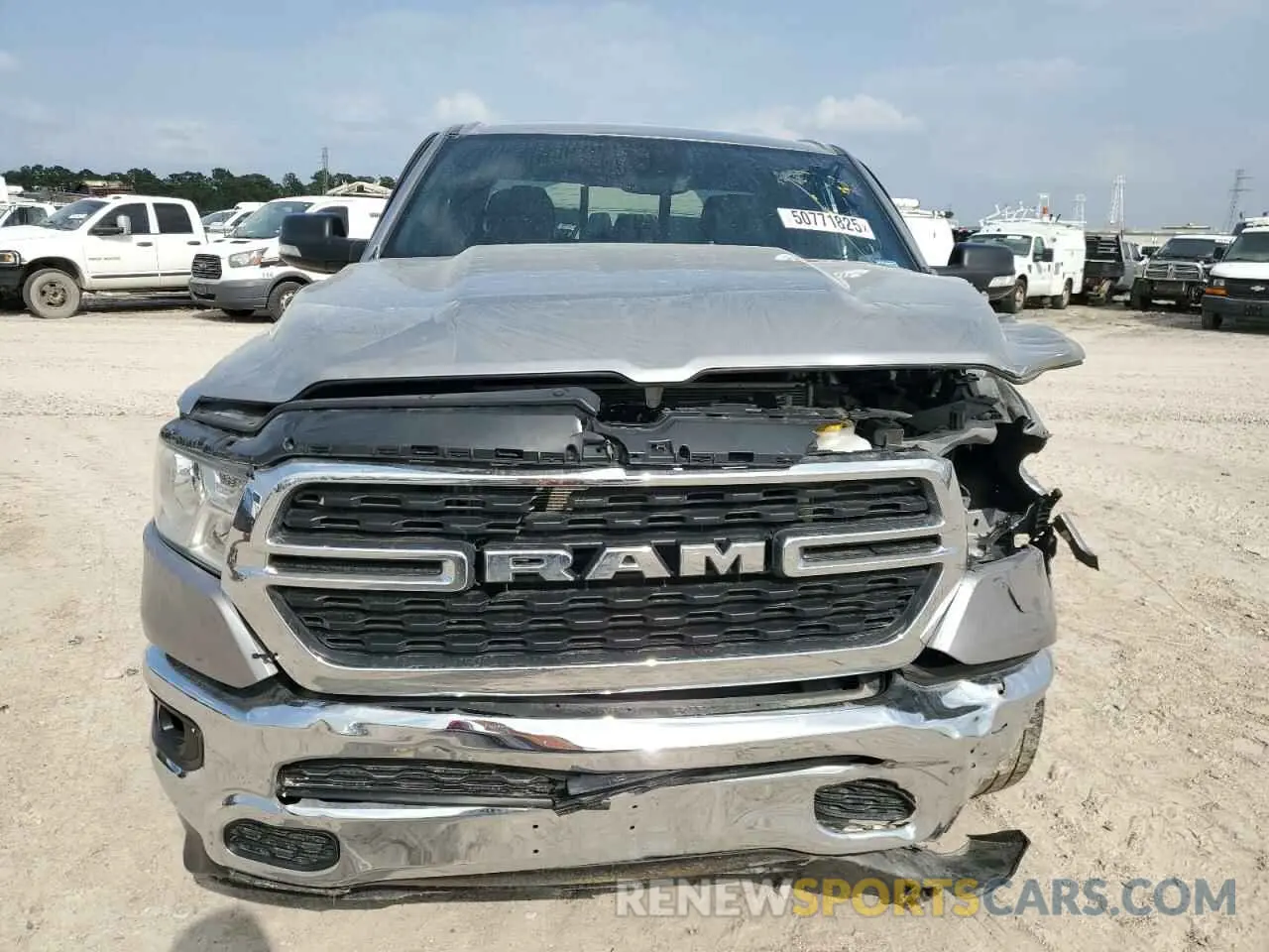 5 Photograph of a damaged car 1C6RREBT2NN125312 RAM 1500 2022