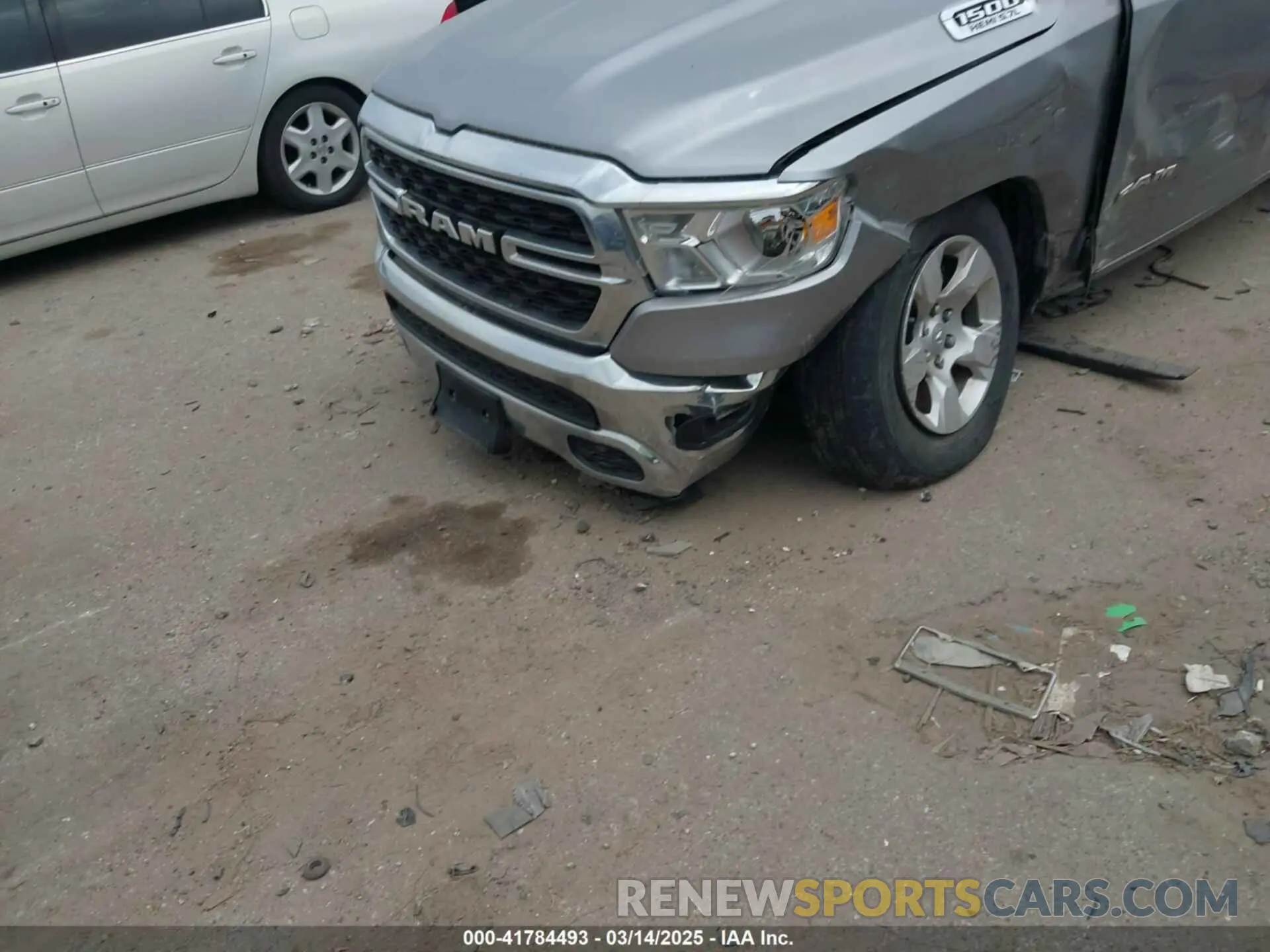 2 Photograph of a damaged car 1C6RREBT2NN228066 RAM 1500 2022