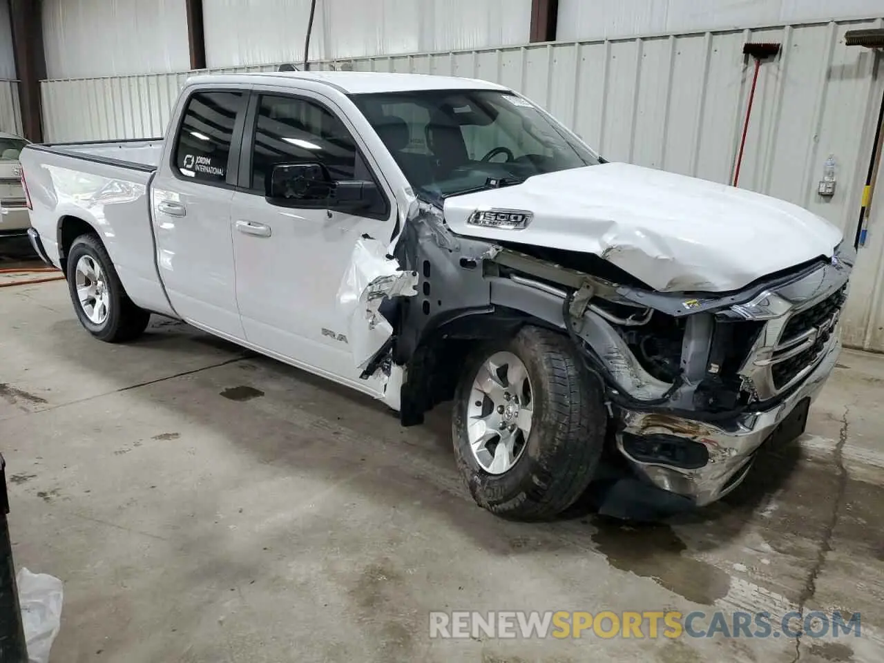 4 Photograph of a damaged car 1C6RREBT3NN124878 RAM 1500 2022