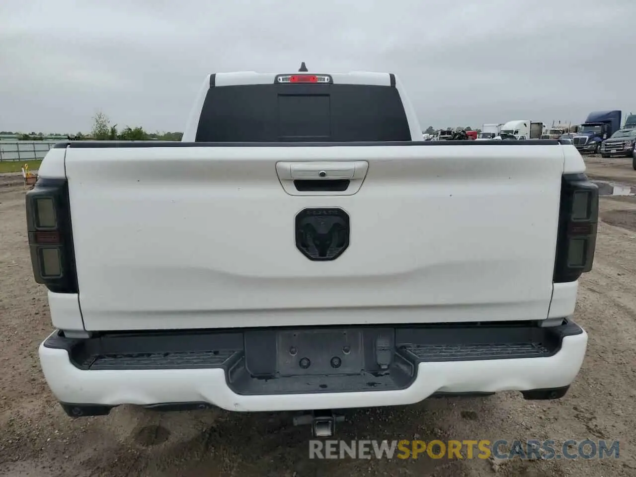 6 Photograph of a damaged car 1C6RREBT6NN398656 RAM 1500 2022