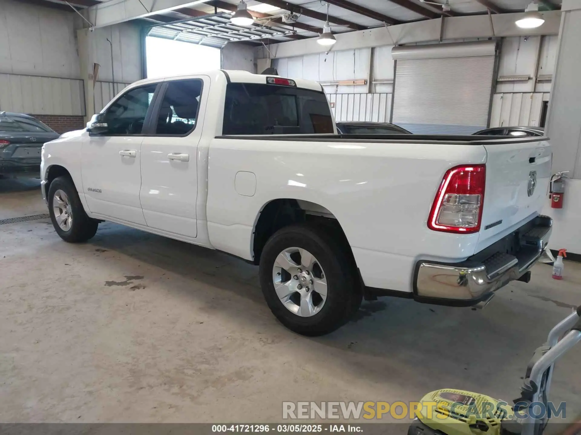 3 Photograph of a damaged car 1C6RREBT7NN104956 RAM 1500 2022